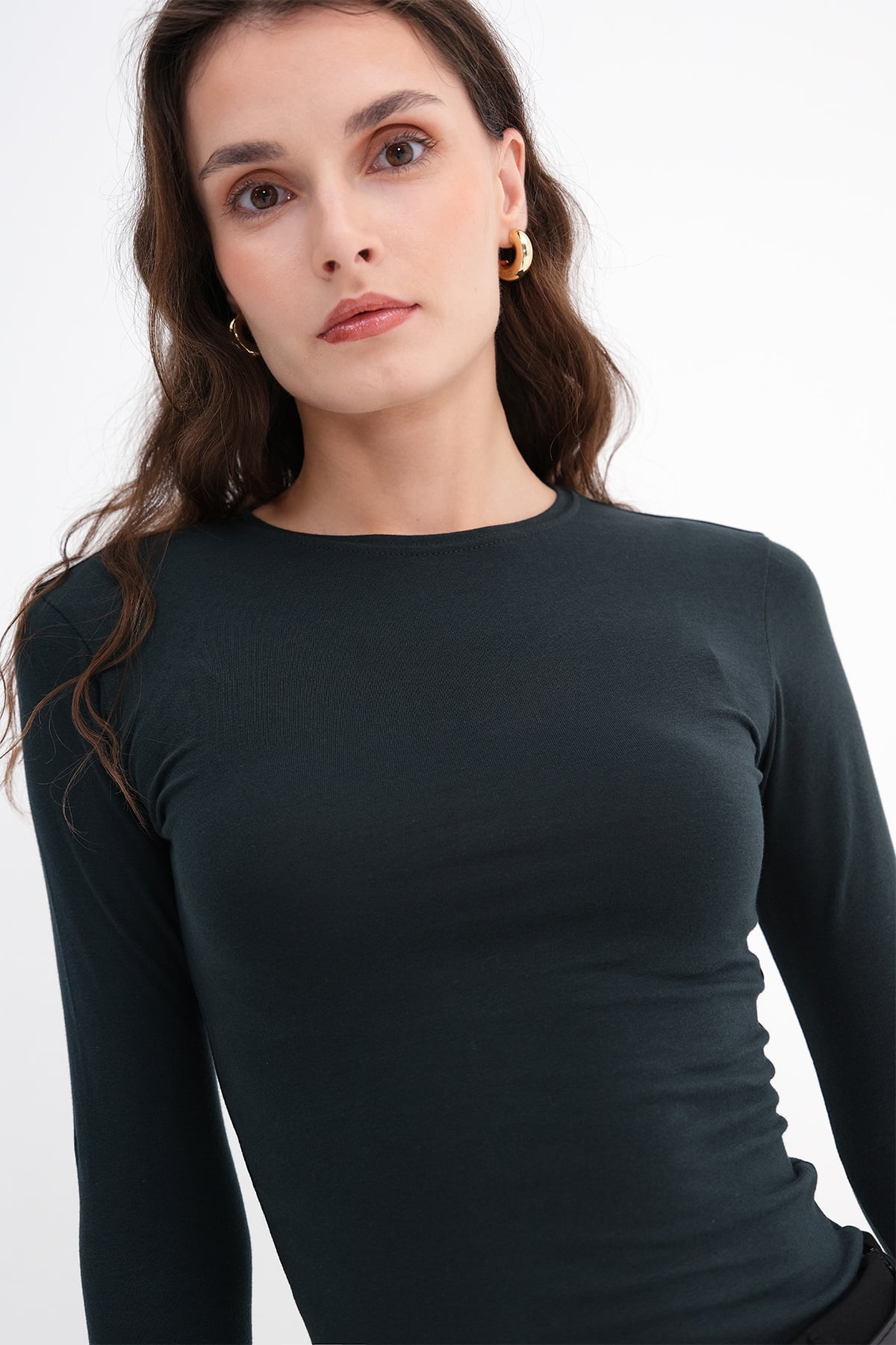 Sapphire_Round-Neck-Basic-Blouse-addax