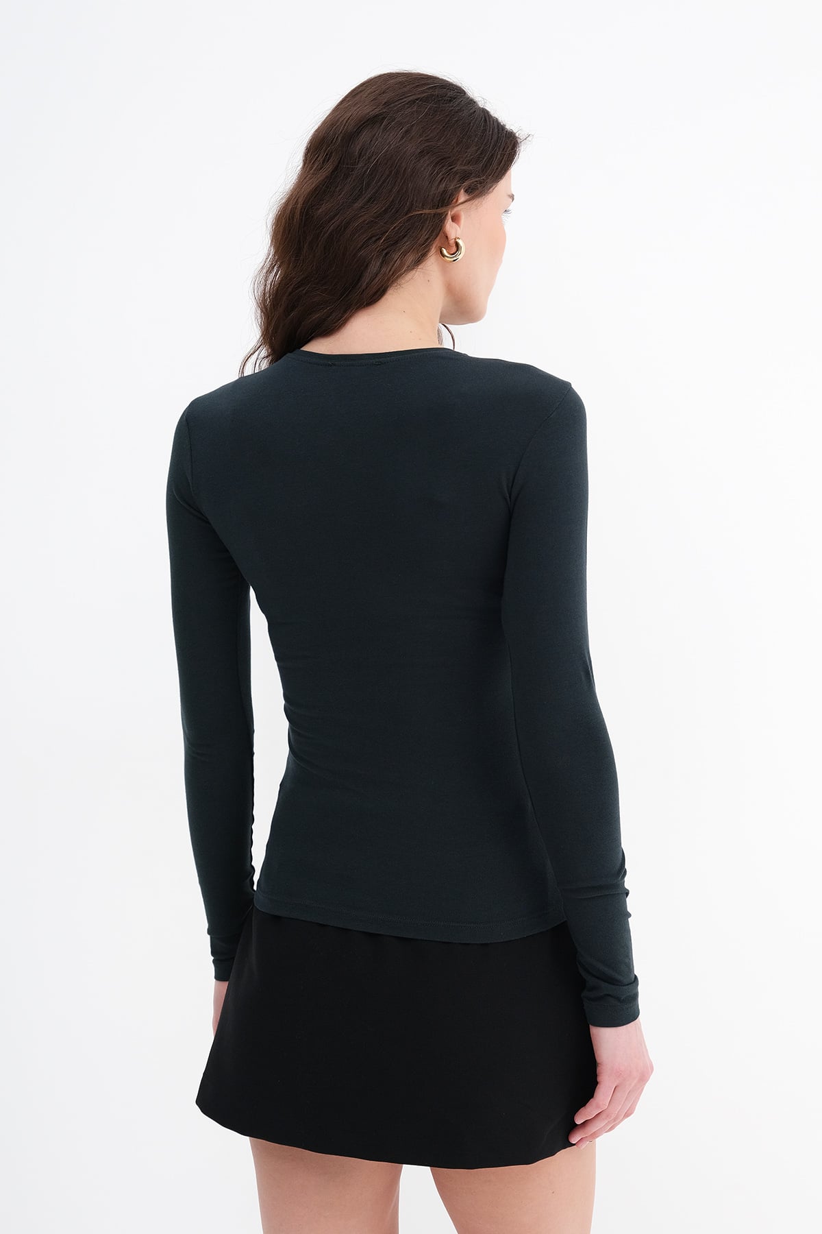 Sapphire_Round-Neck-Basic-Blouse-addax
