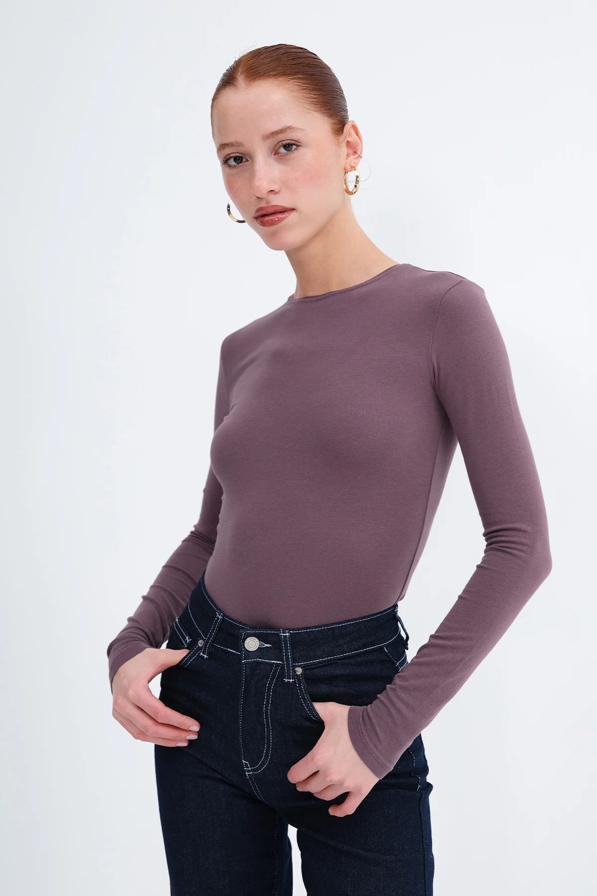 Grape_Round-Neck-Basic-Blouse-addax
