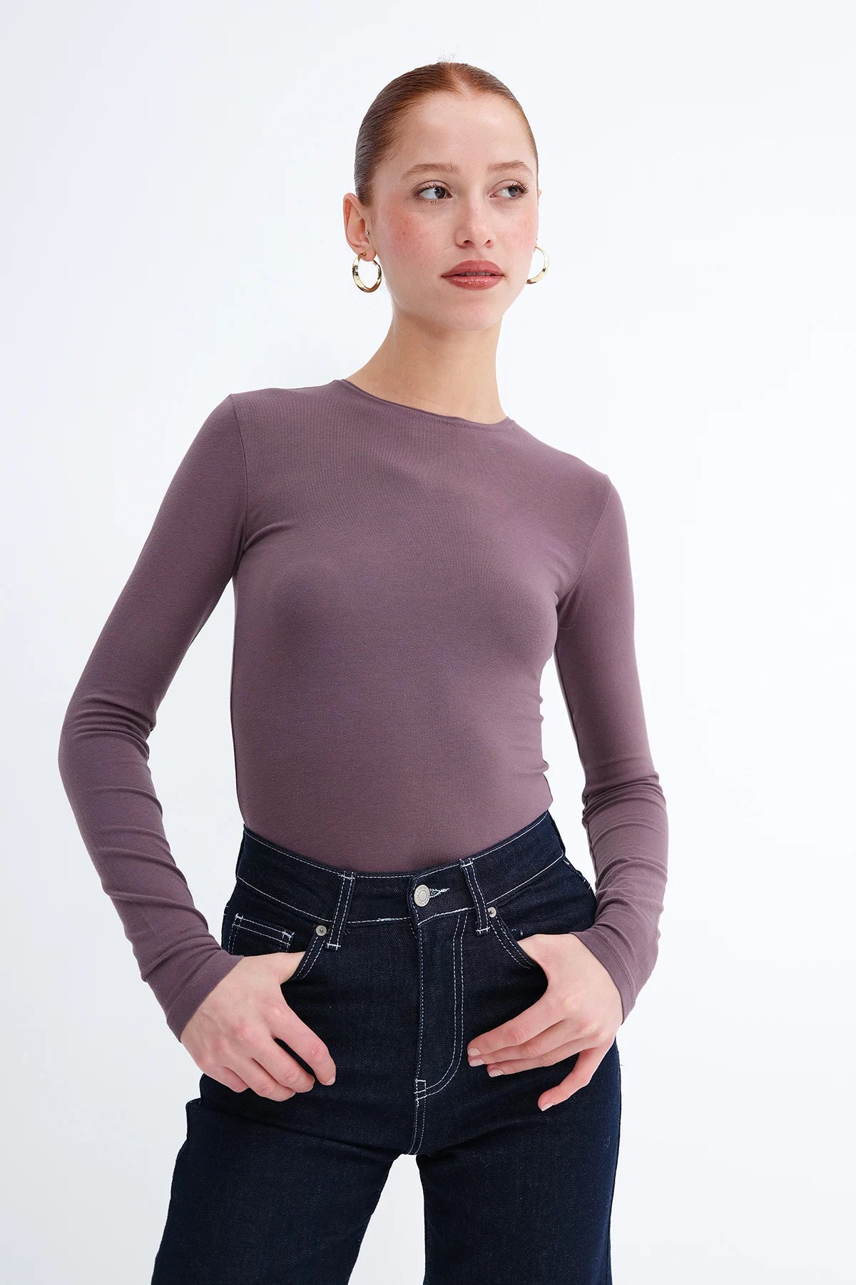 Grape_Round-Neck-Basic-Blouse-addax