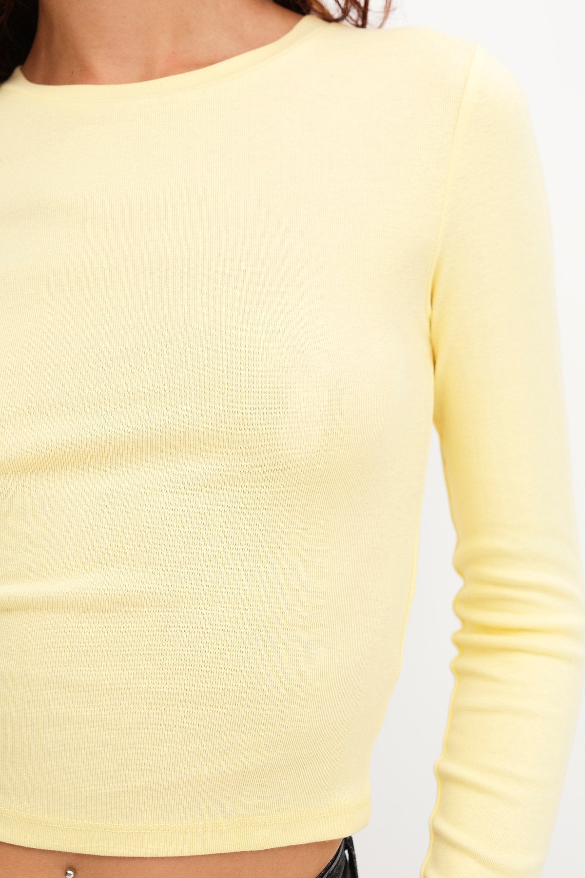 Yellow_Round-Neck-Basic-Crop-Blouse-addax