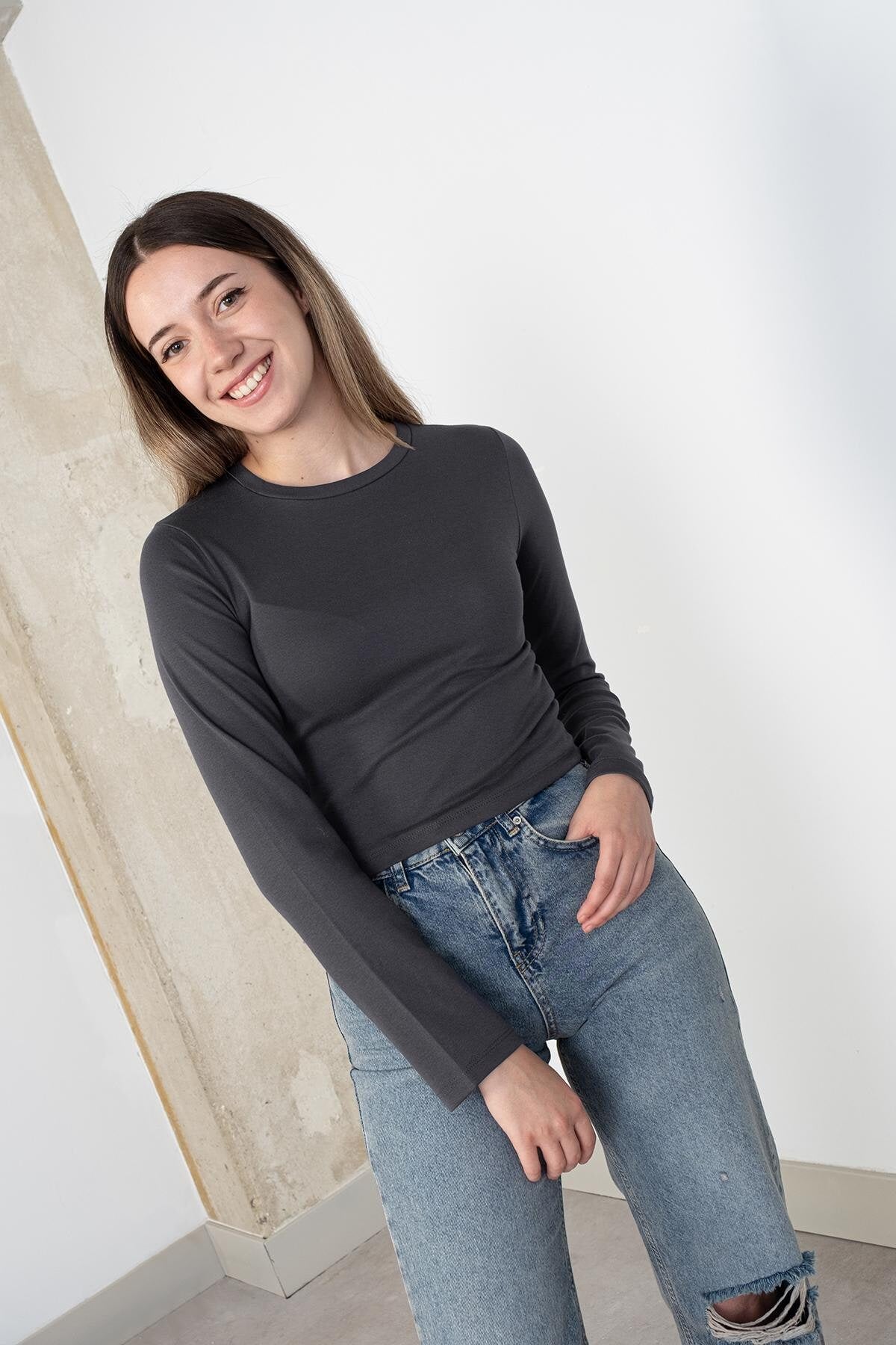 Charcoal_Round-Neck-Basic-Crop-Blouse-addax