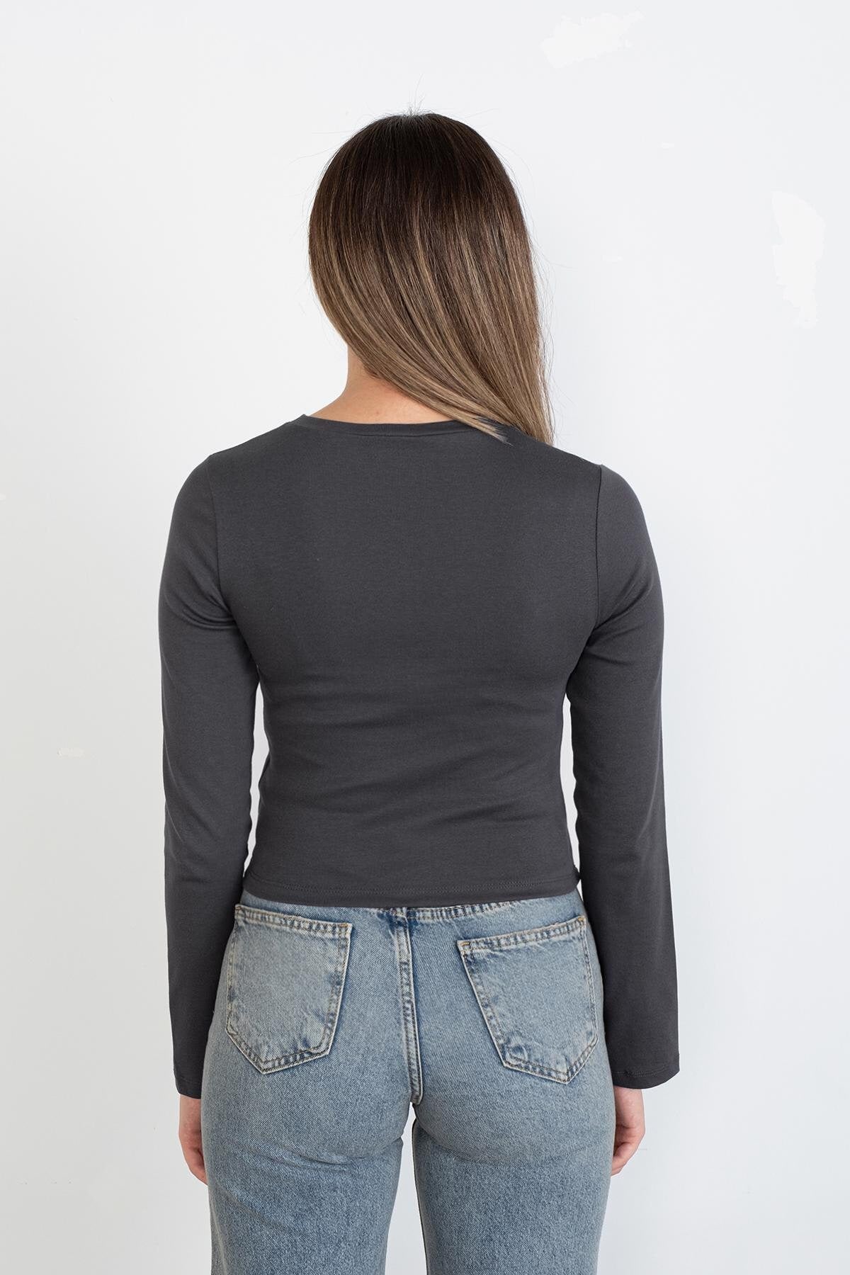 Charcoal_Round-Neck-Basic-Crop-Blouse-addax