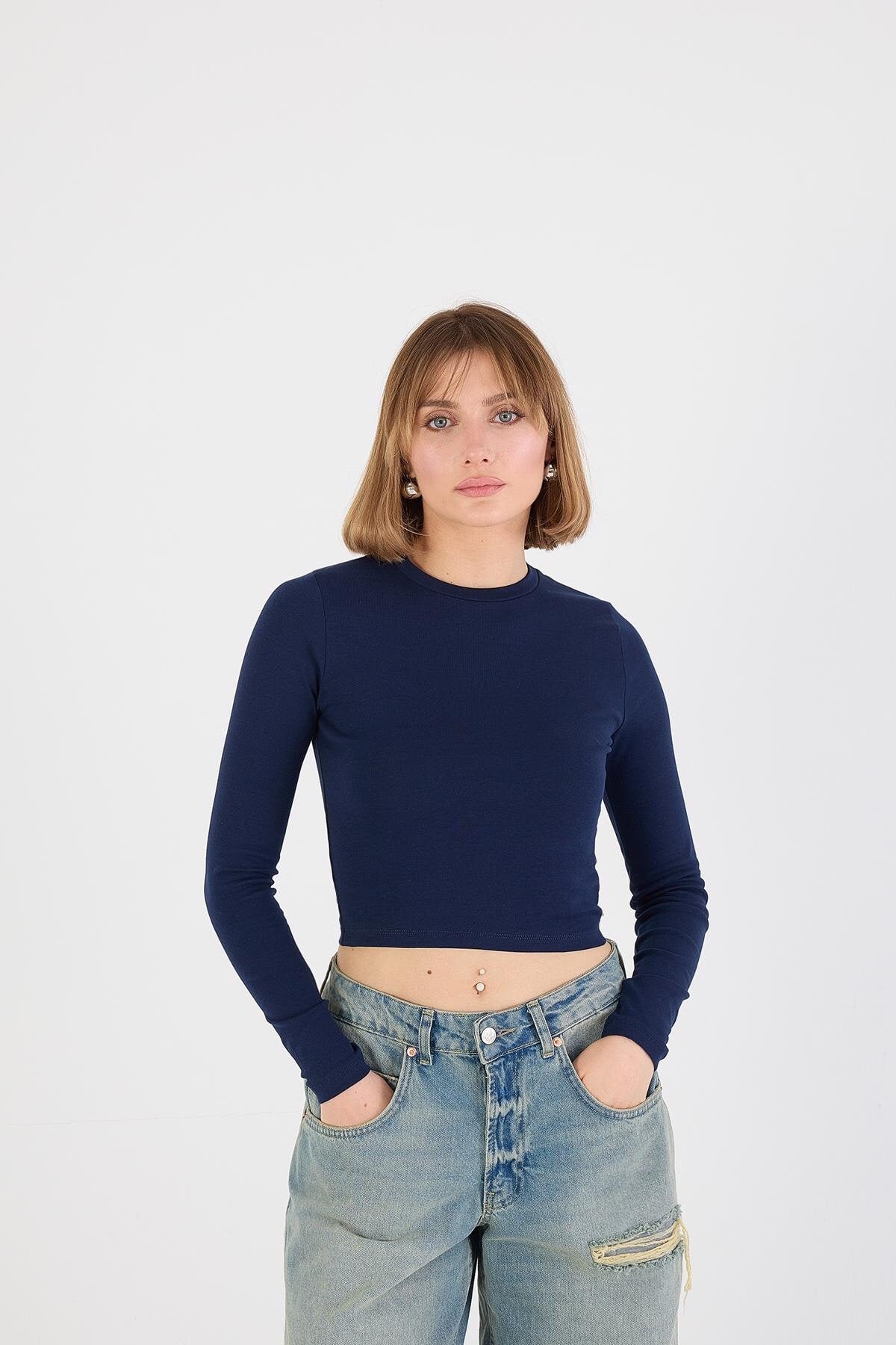 Night-Blue_Round-Neck-Basic-Crop-Blouse-addax