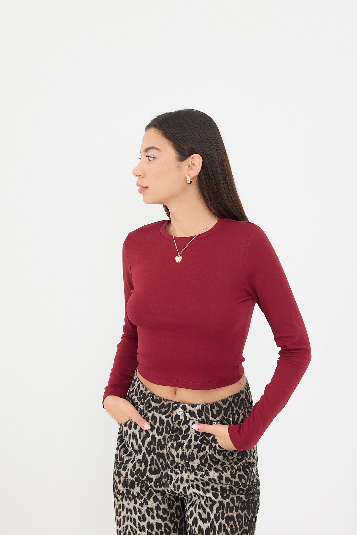 Burgundy_Round-Neck-Basic-Crop-Blouse-addax
