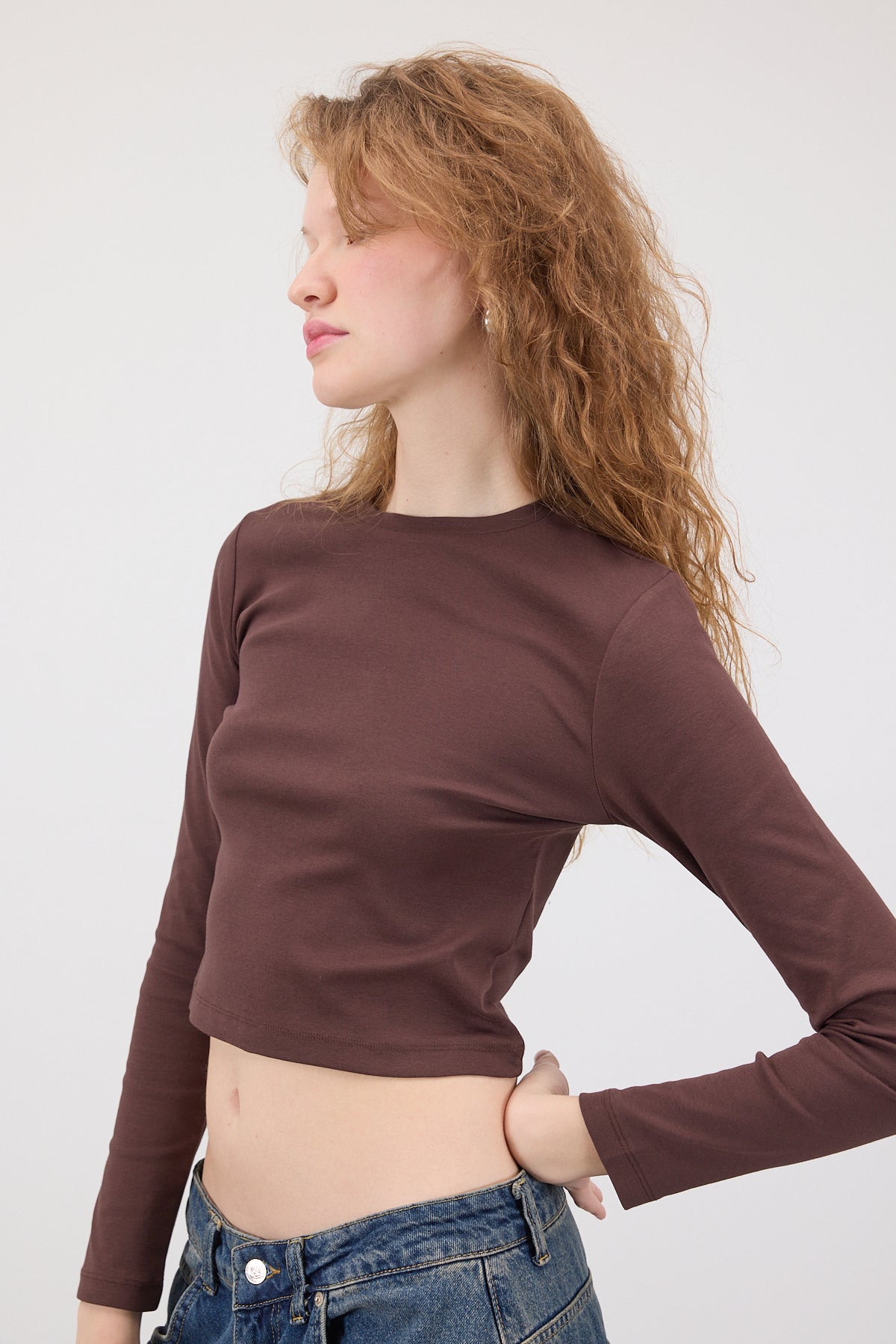 Bitter-Coffee_Round-Neck-Basic-Crop-Blouse-addax