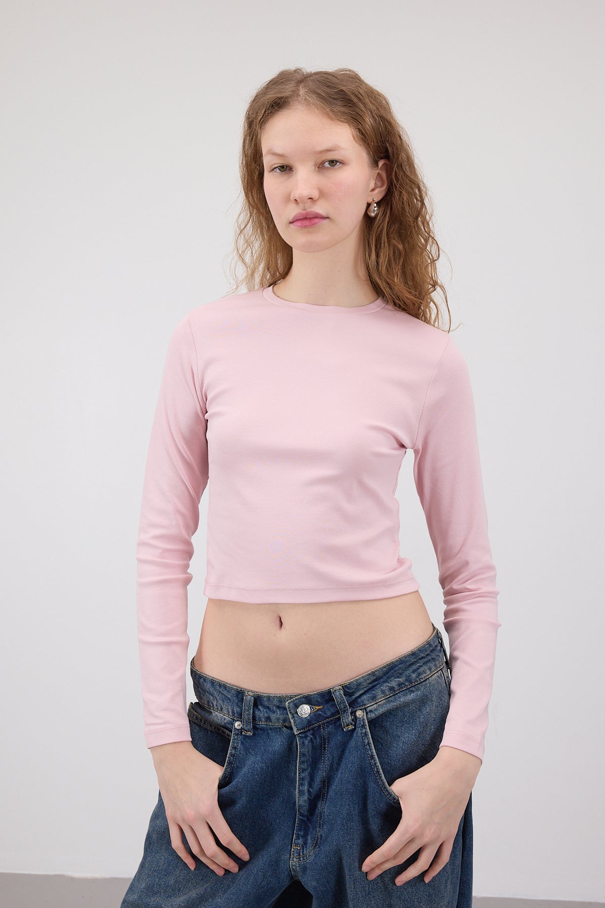 Rose_Round-Neck-Basic-Crop-Blouse-addax