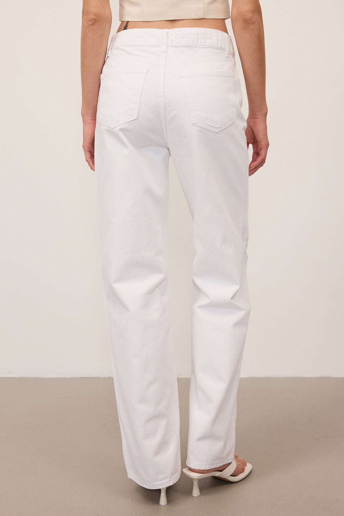 White_High-Waist-Wide-Leg-Jeans-addax