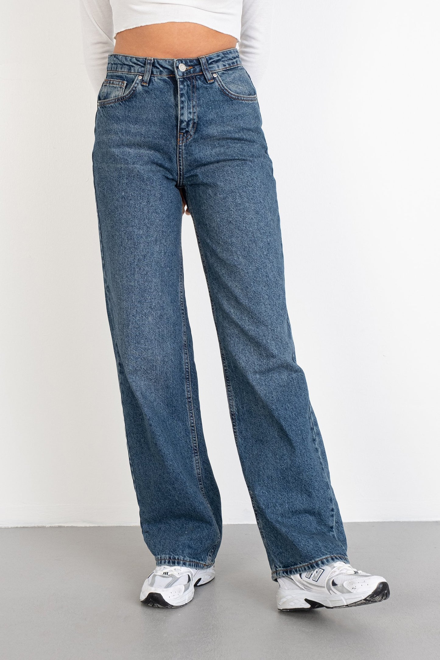 Blue_High-Waist-Wide-Leg-Jeans-addax