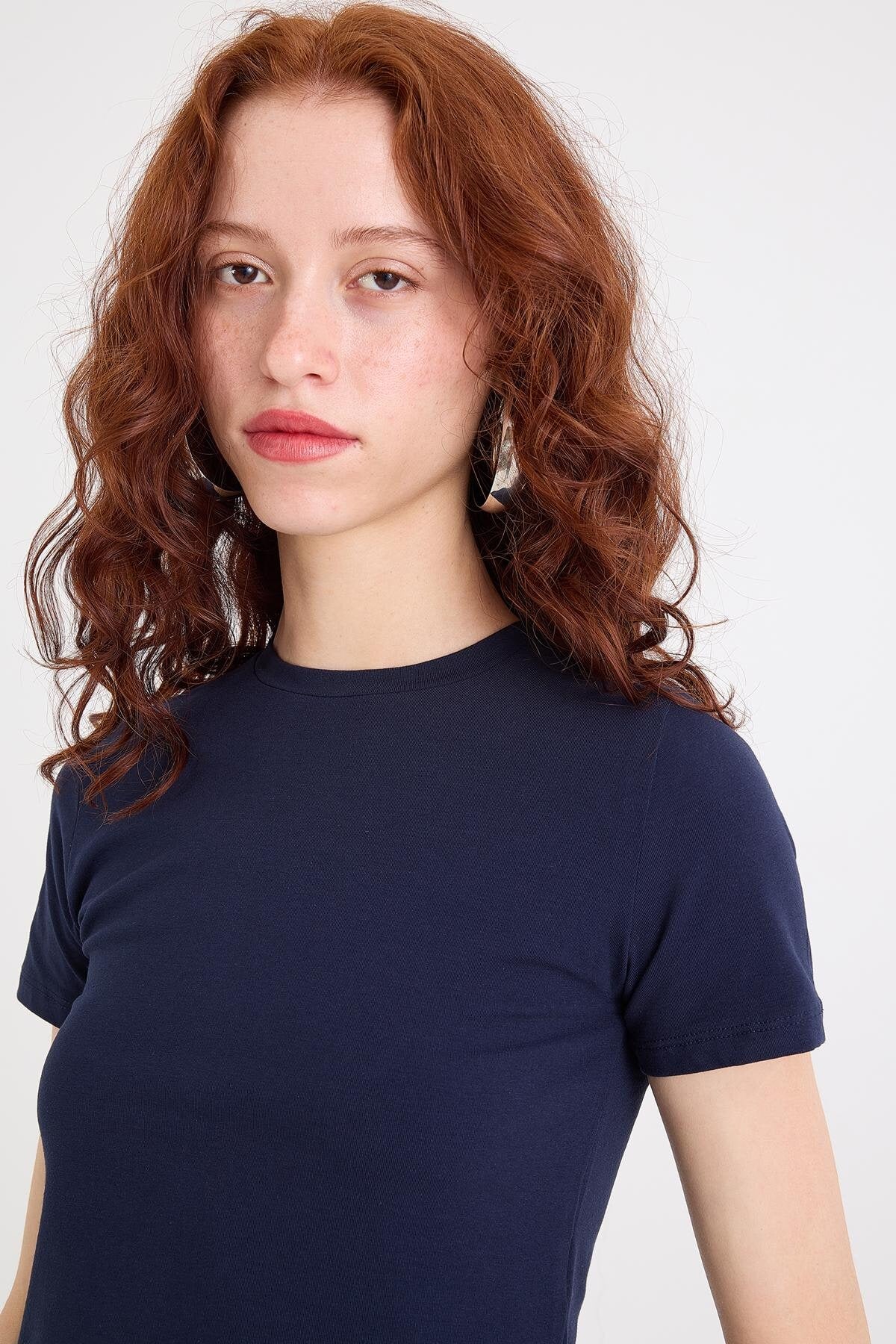 Night-Blue_Round-Neck-Basic-Crop-T-Shirt-addax