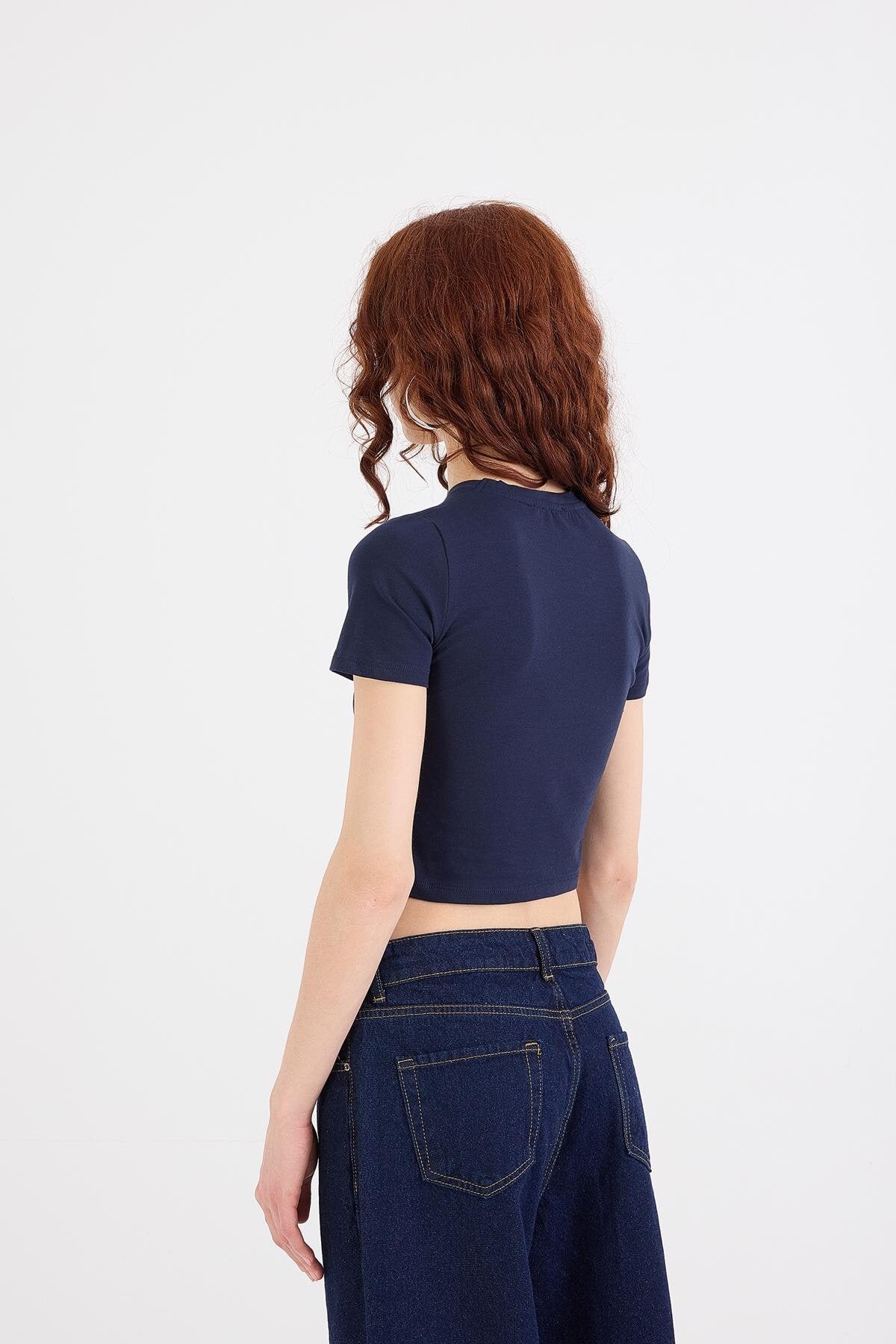 Night-Blue_Round-Neck-Basic-Crop-T-Shirt-addax