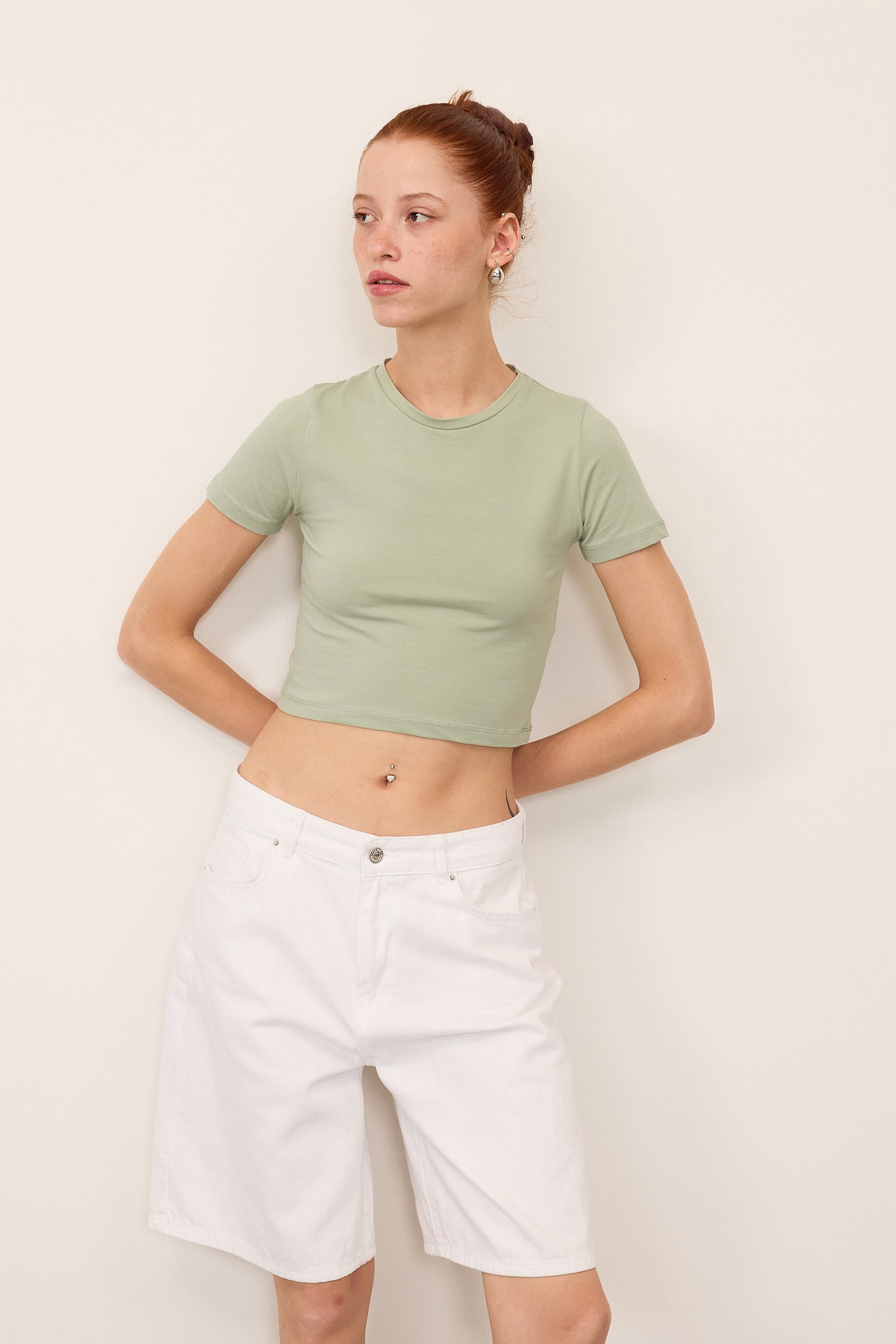 Waterfall_Round-Neck-Basic-Crop-T-Shirt-addax
