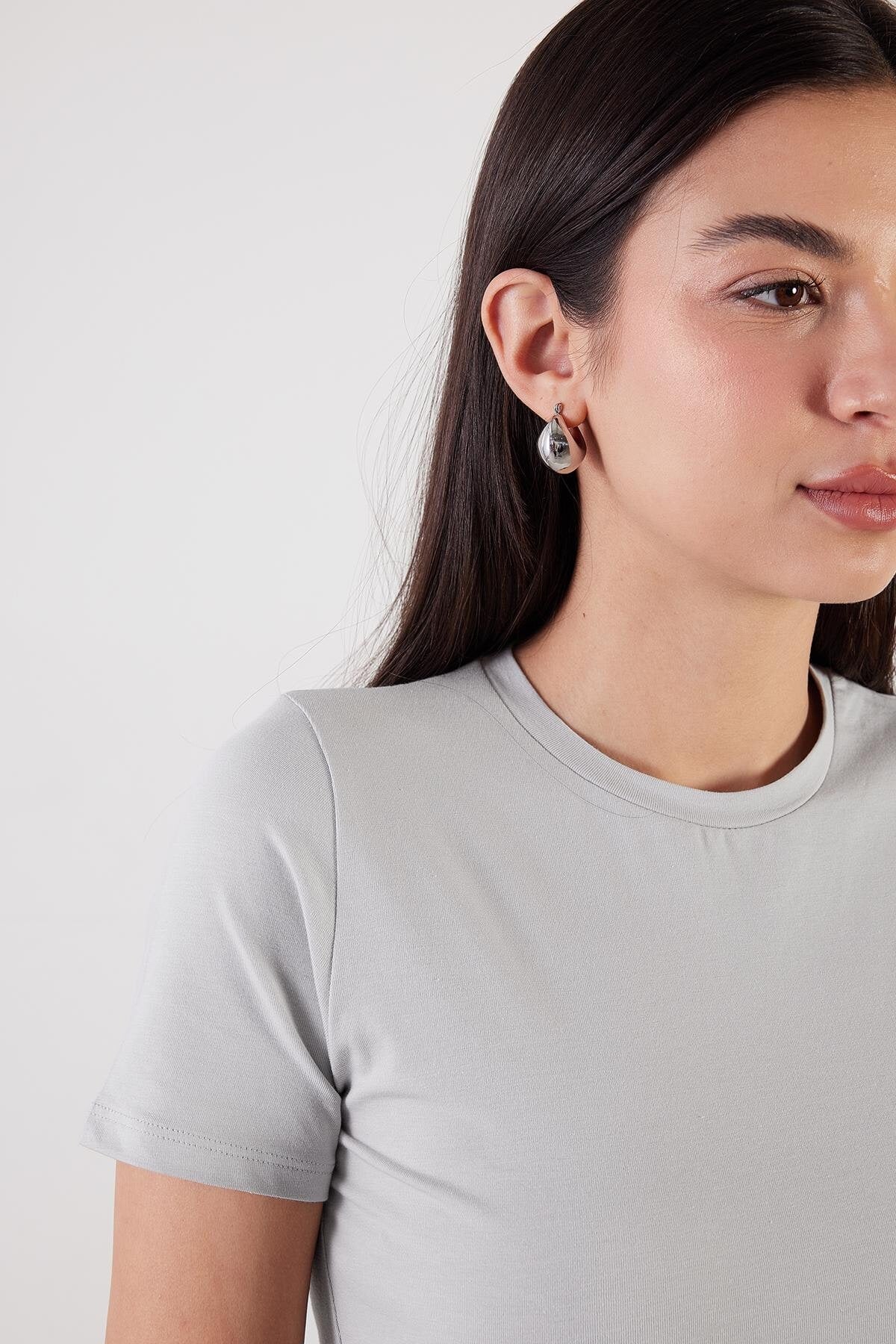 New-Grey_Round-Neck-Basic-Crop-T-Shirt-addax