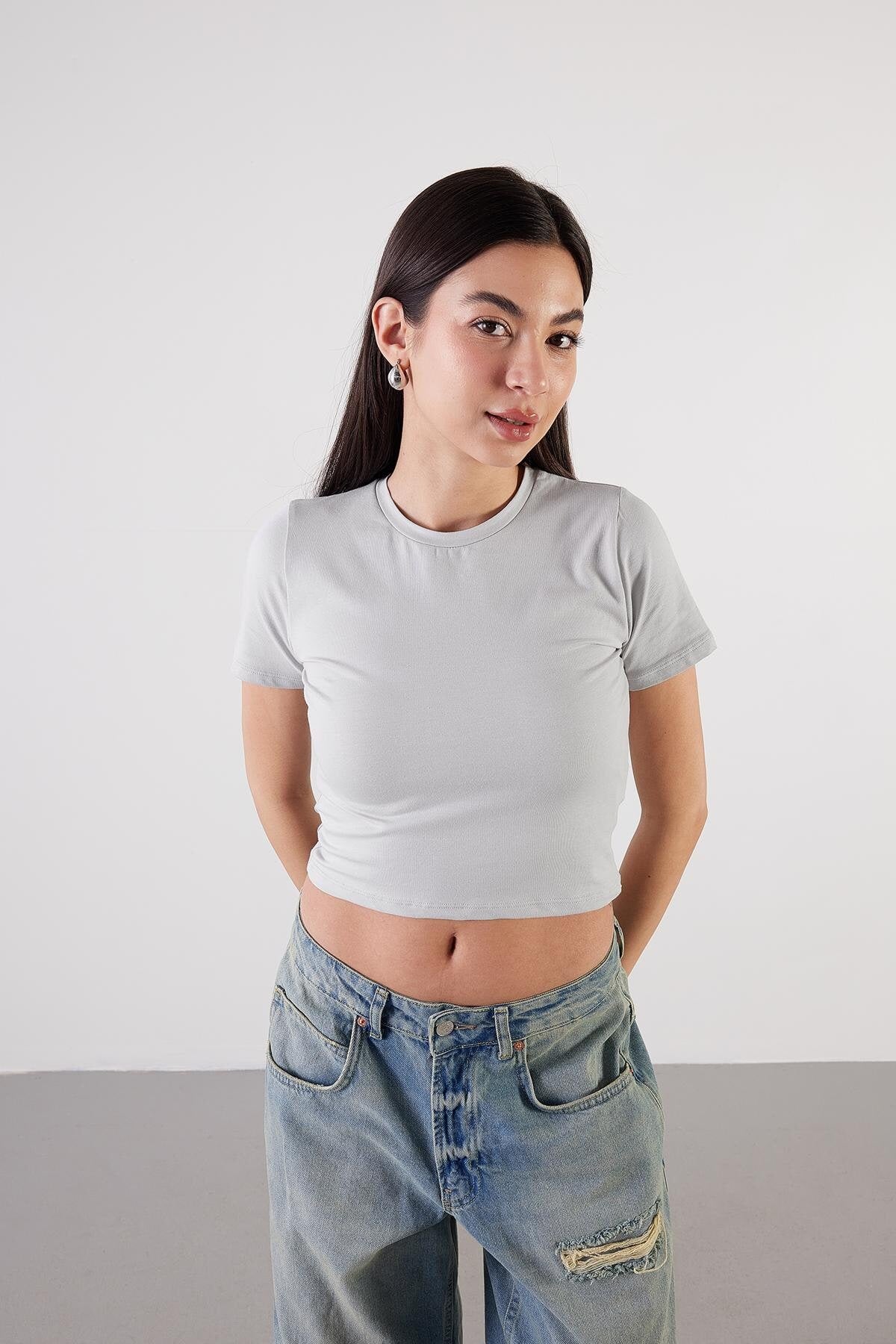 New-Grey_Round-Neck-Basic-Crop-T-Shirt-addax