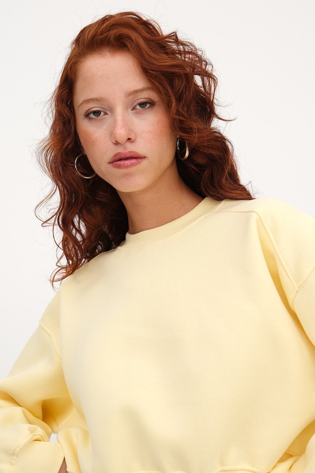 Yellow_Brushed-Crew-Neck-Basic-Sweatshirt-addax