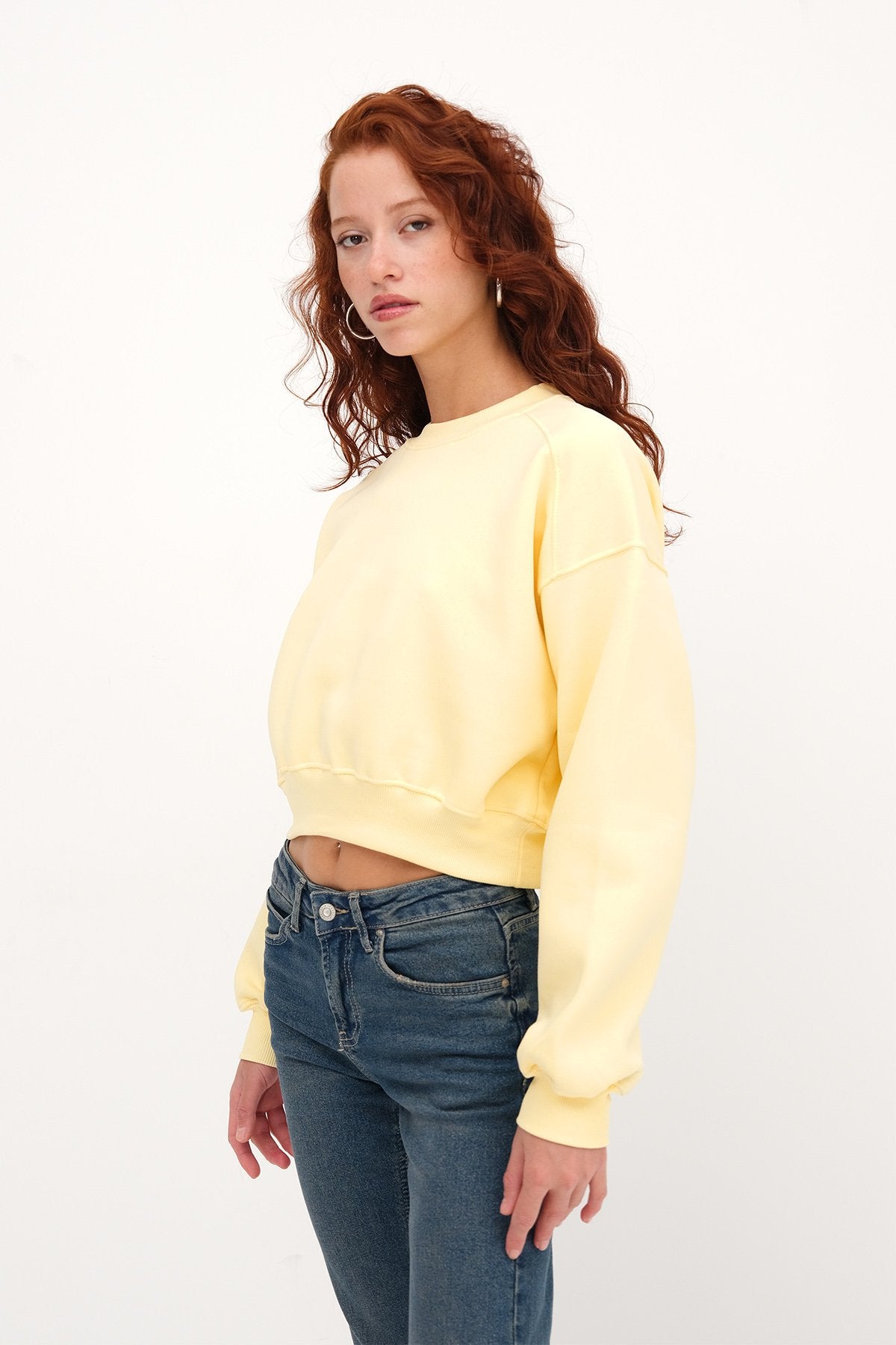 Yellow_Brushed-Crew-Neck-Basic-Sweatshirt-addax