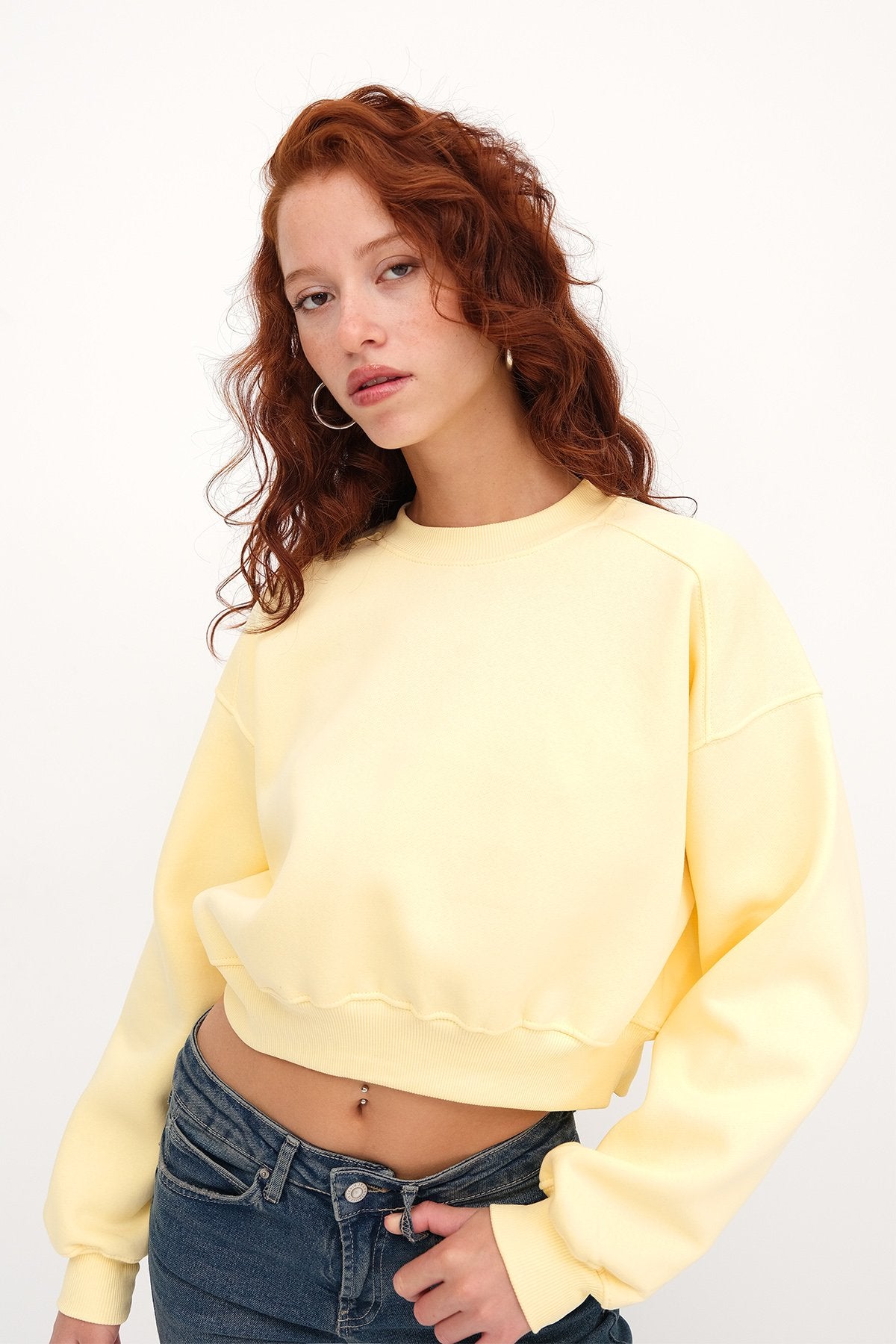 Yellow_Brushed-Crew-Neck-Basic-Sweatshirt-addax