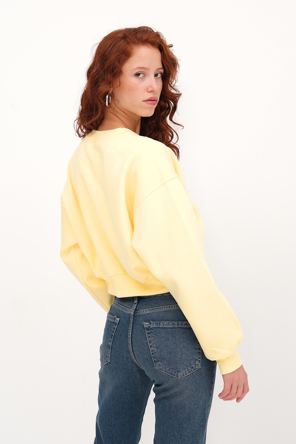 Yellow_Brushed-Crew-Neck-Basic-Sweatshirt-addax