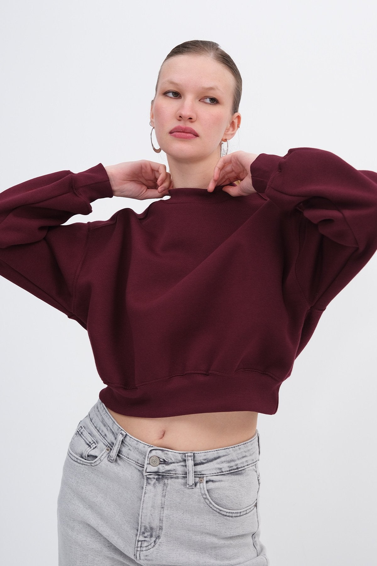 Burgundy_Brushed-Crew-Neck-Basic-Sweatshirt-addax