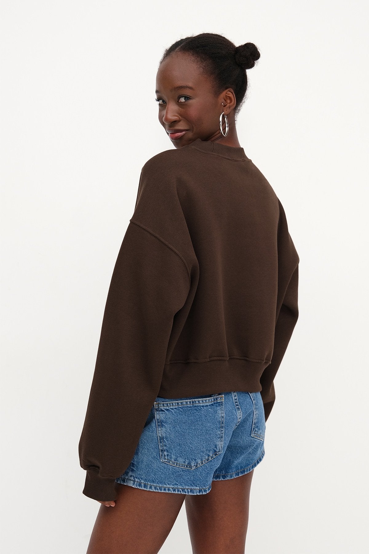 Dark-Brown_Brushed-Crew-Neck-Basic-Sweatshirt-addax