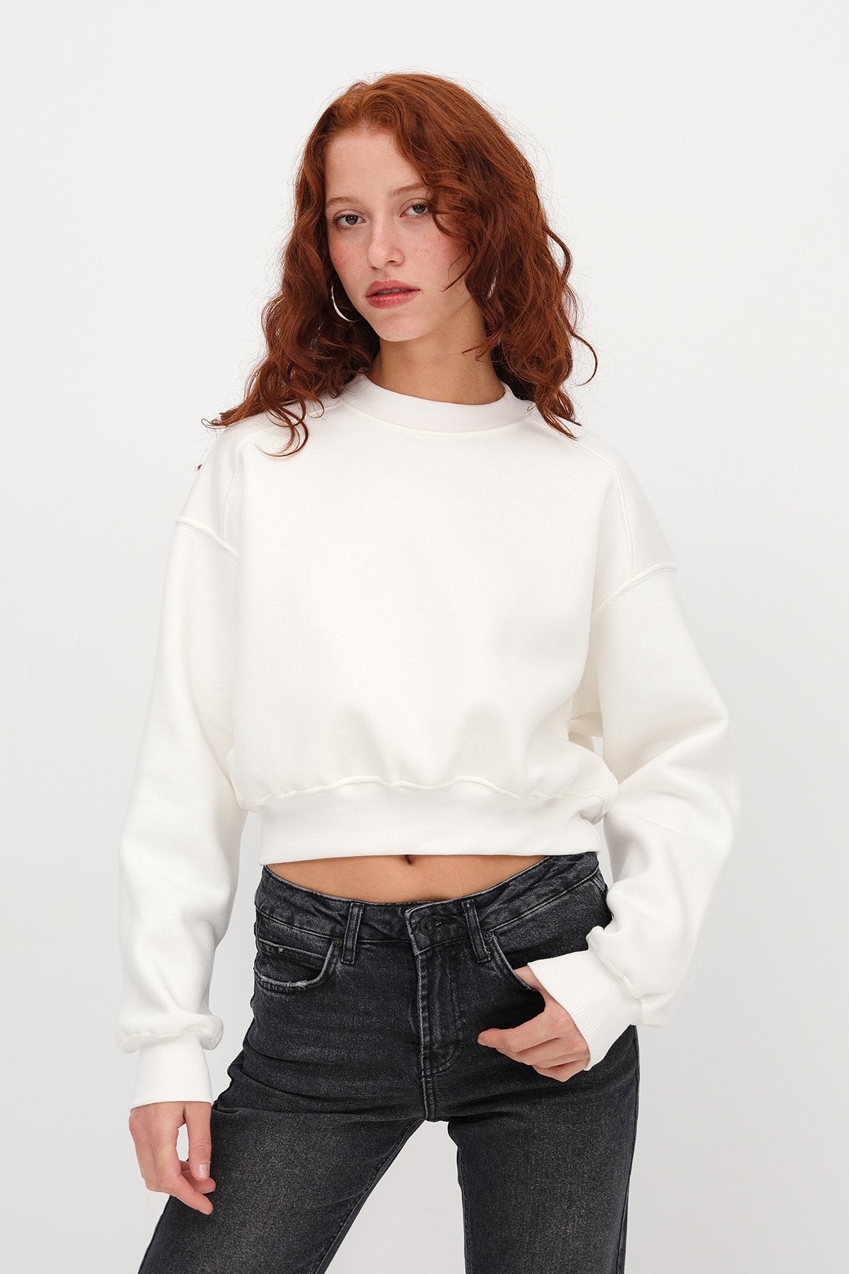 Ecru_Brushed-Crew-Neck-Basic-Sweatshirt-addax