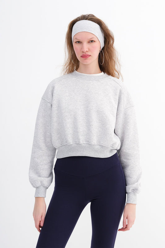Snow-Melange_Brushed-Crew-Neck-Basic-Sweatshirt-addax