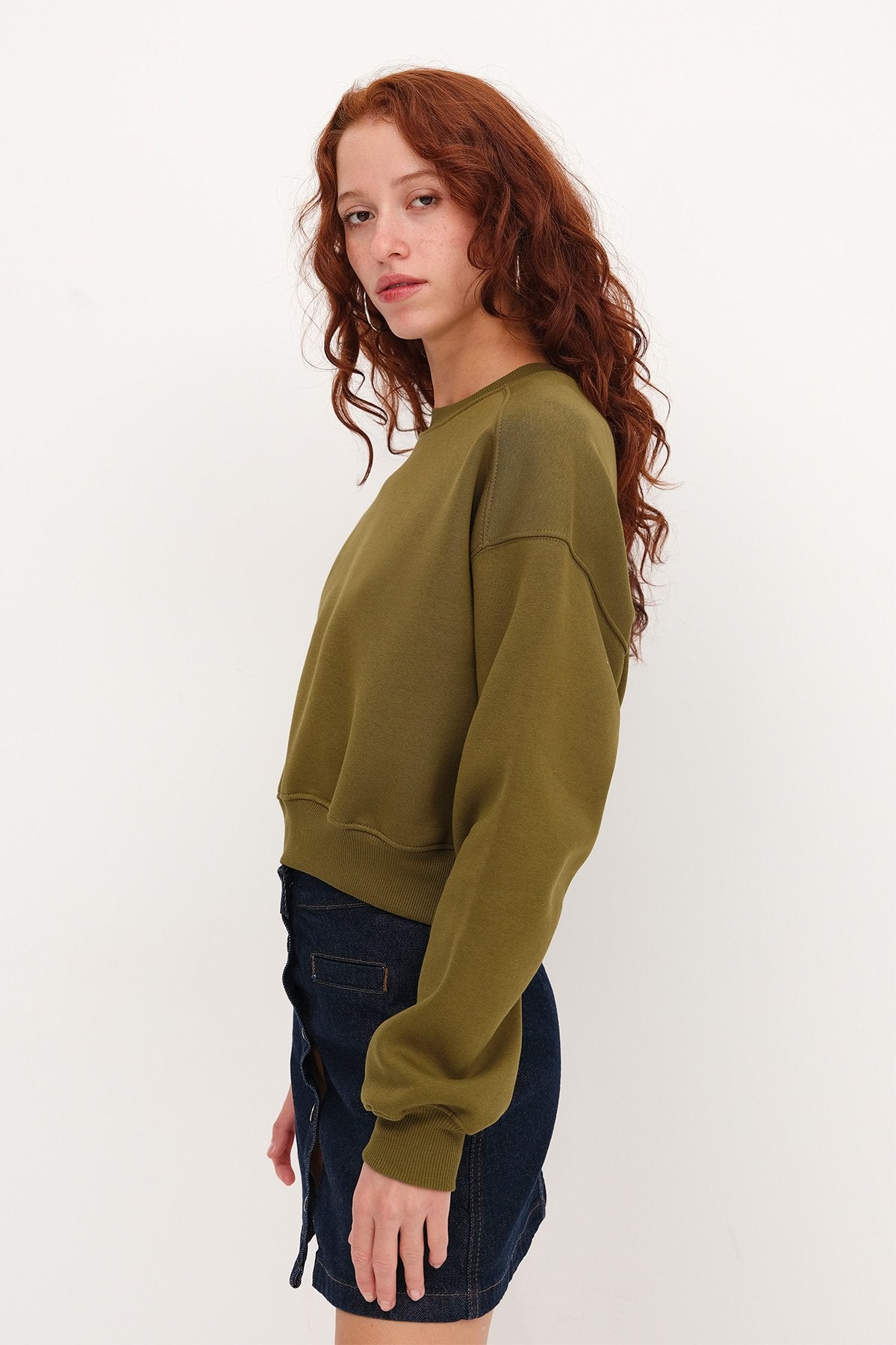 Olive_Brushed-Crew-Neck-Basic-Sweatshirt-addax