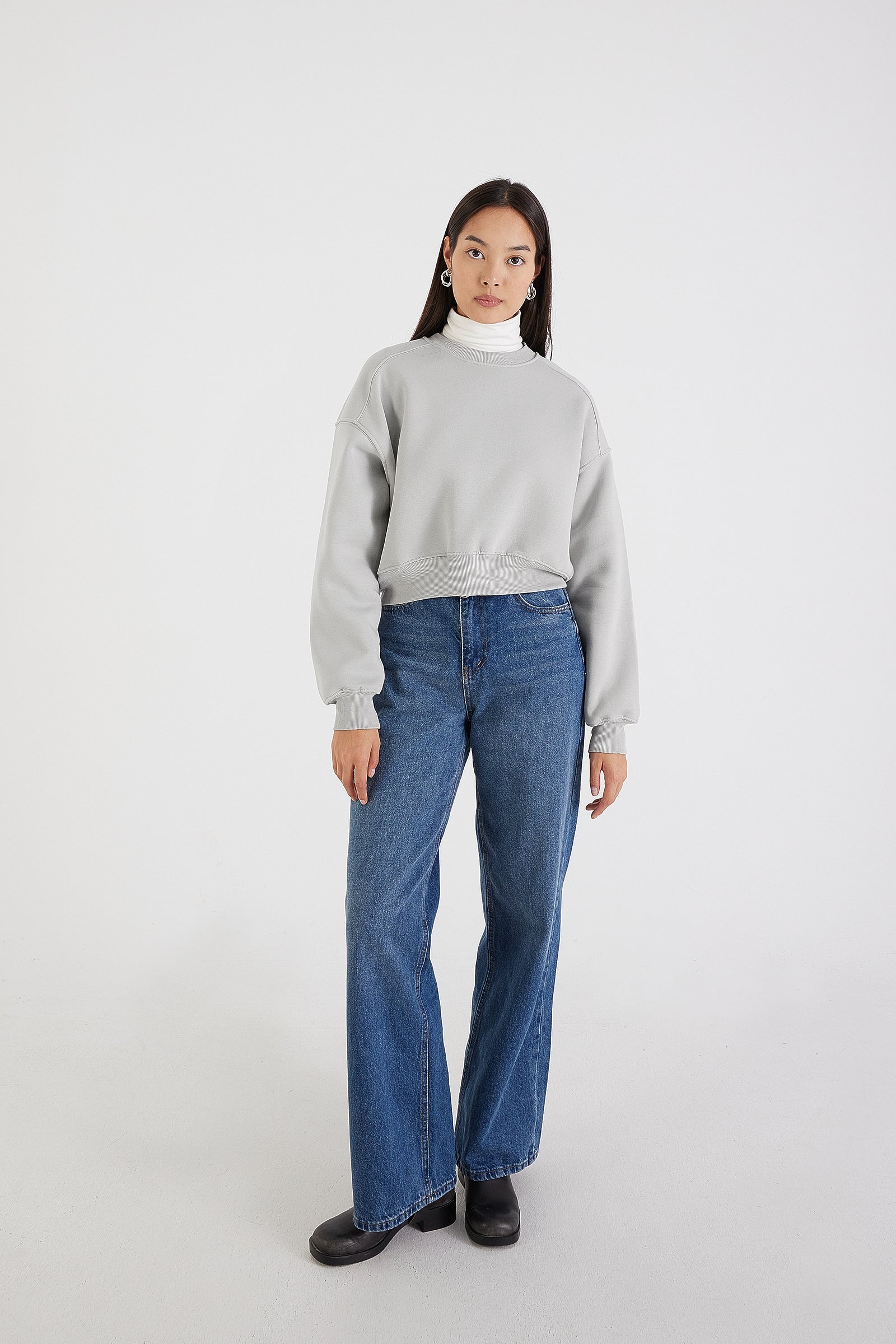 New-Grey_Brushed-Crew-Neck-Basic-Sweatshirt-addax