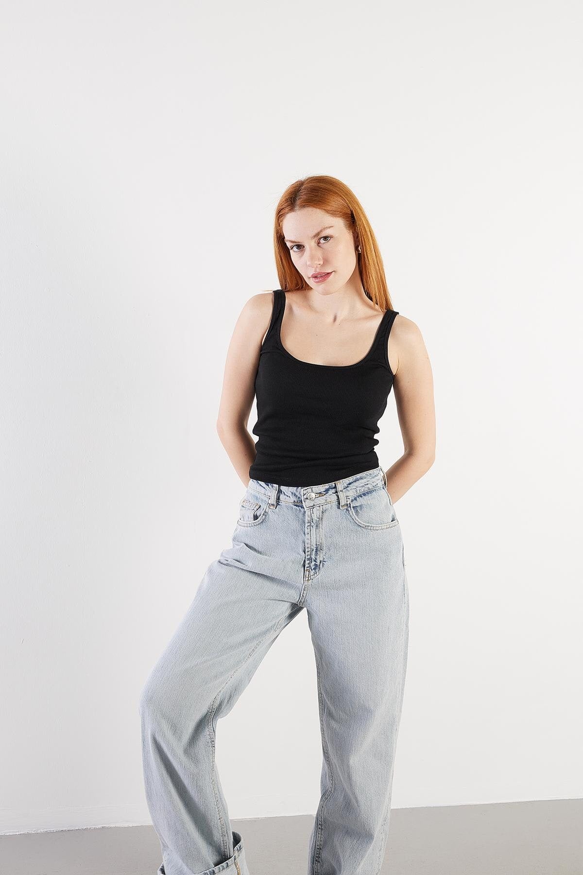 Black_U-Neck-Basic-Top-addax