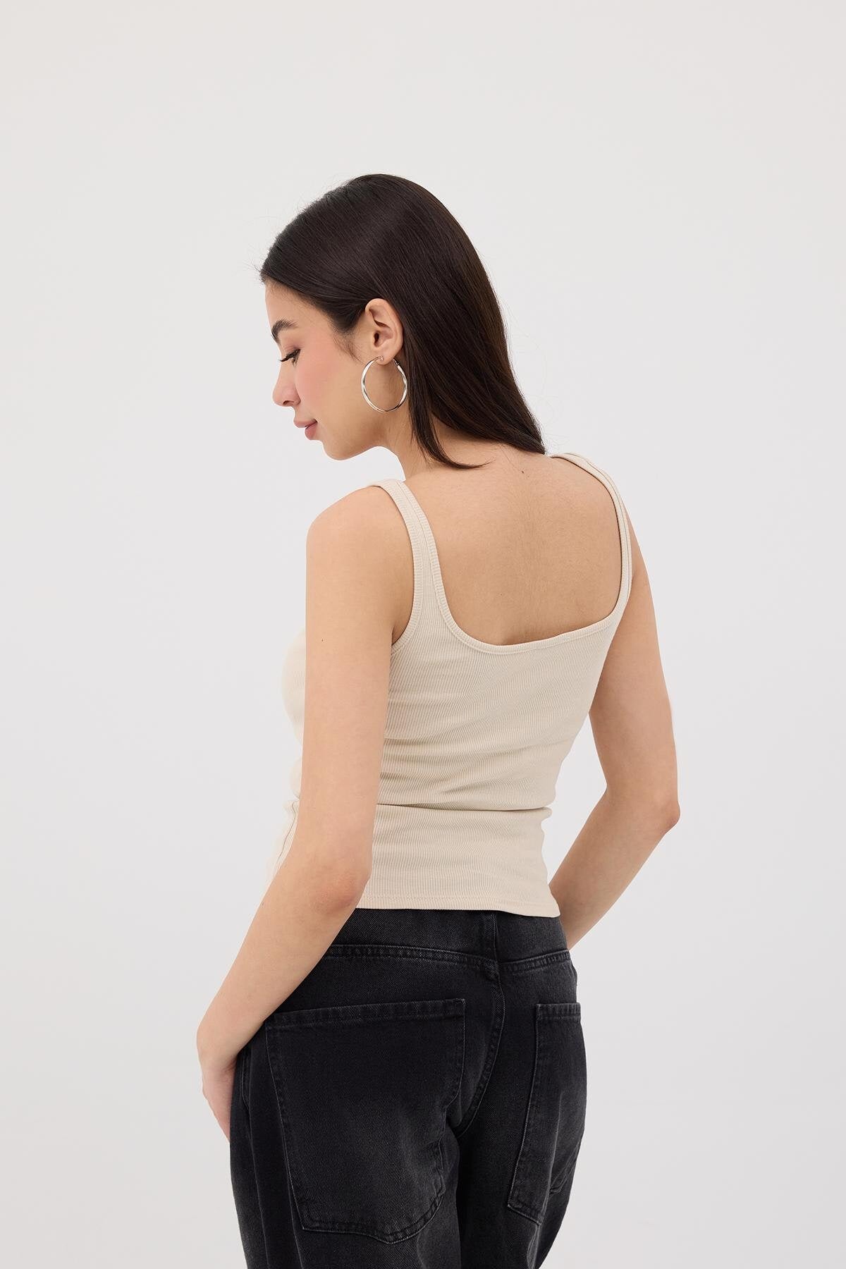 Stone_U-Neck-Basic-Top-addax