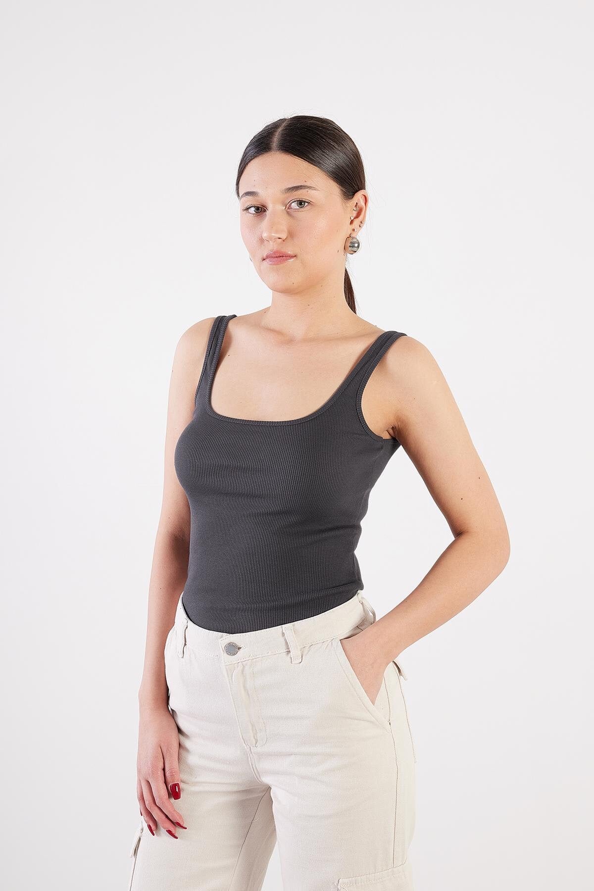 Charcoal_U-Neck-Basic-Top-addax