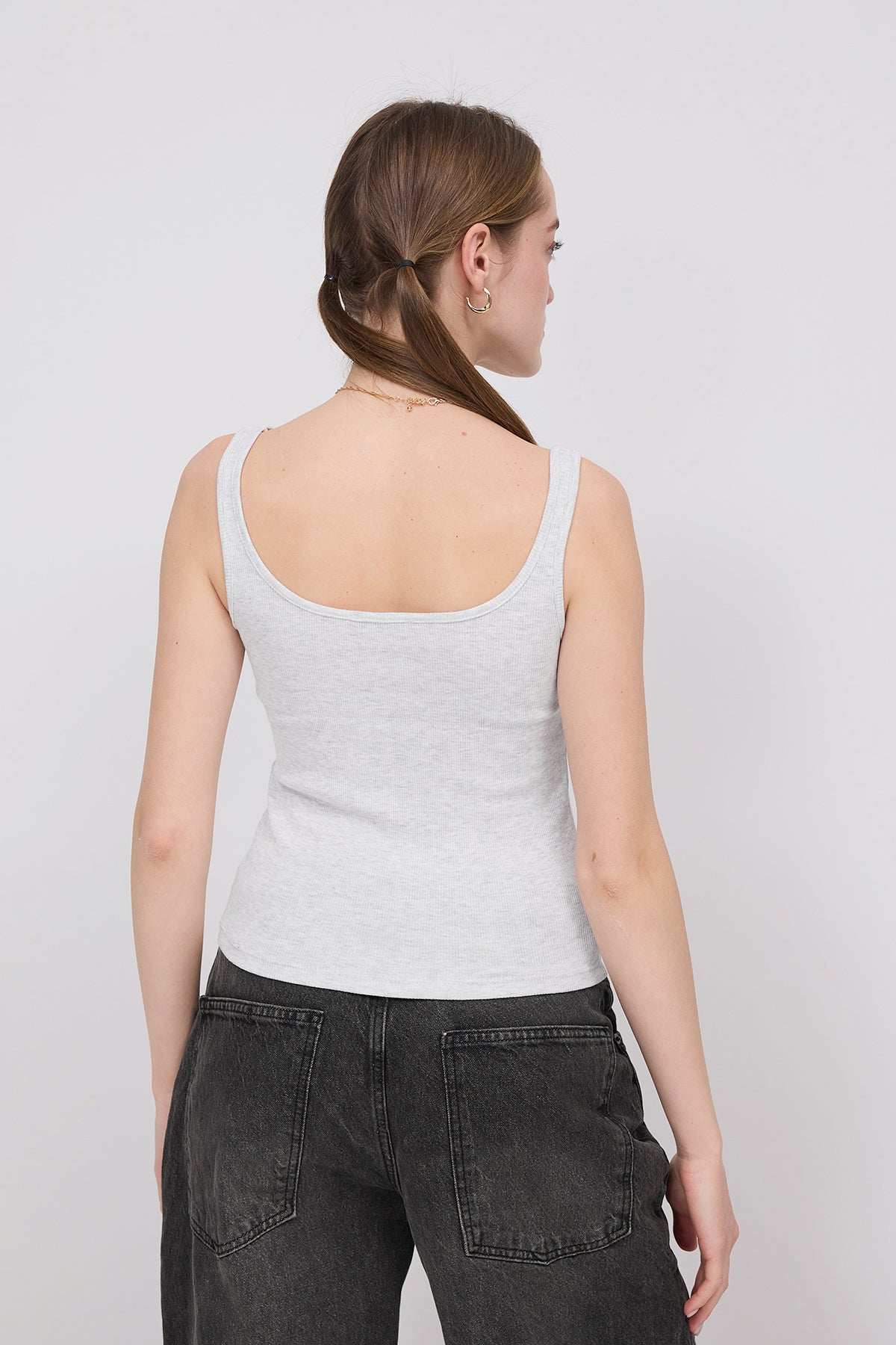 Snow-Melange_U-Neck-Basic-Top-addax
