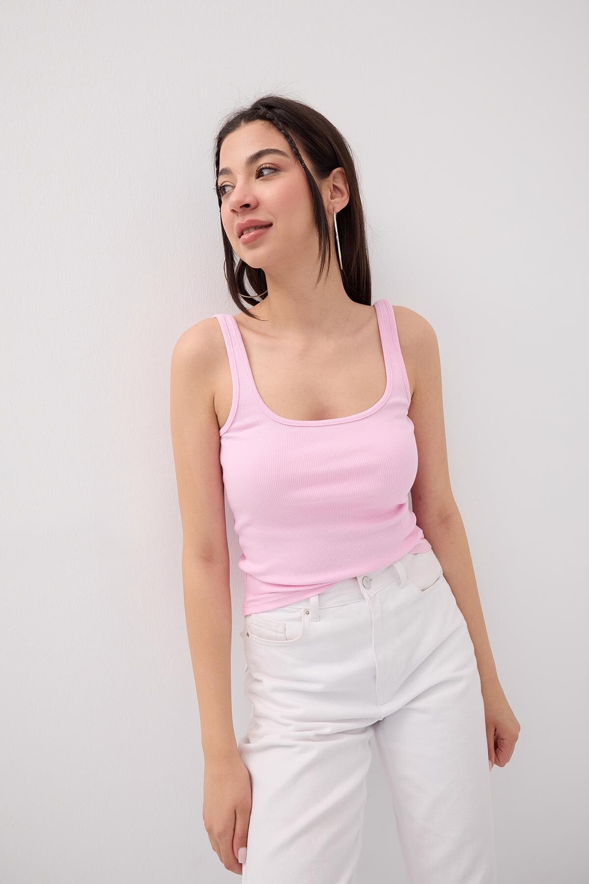 Begonia_U-Neck-Basic-Top-addax