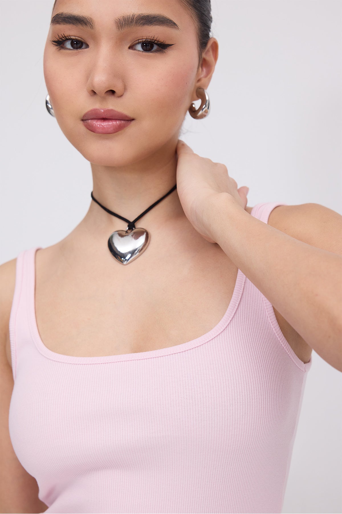 Lotus_U-Neck-Basic-Top-addax