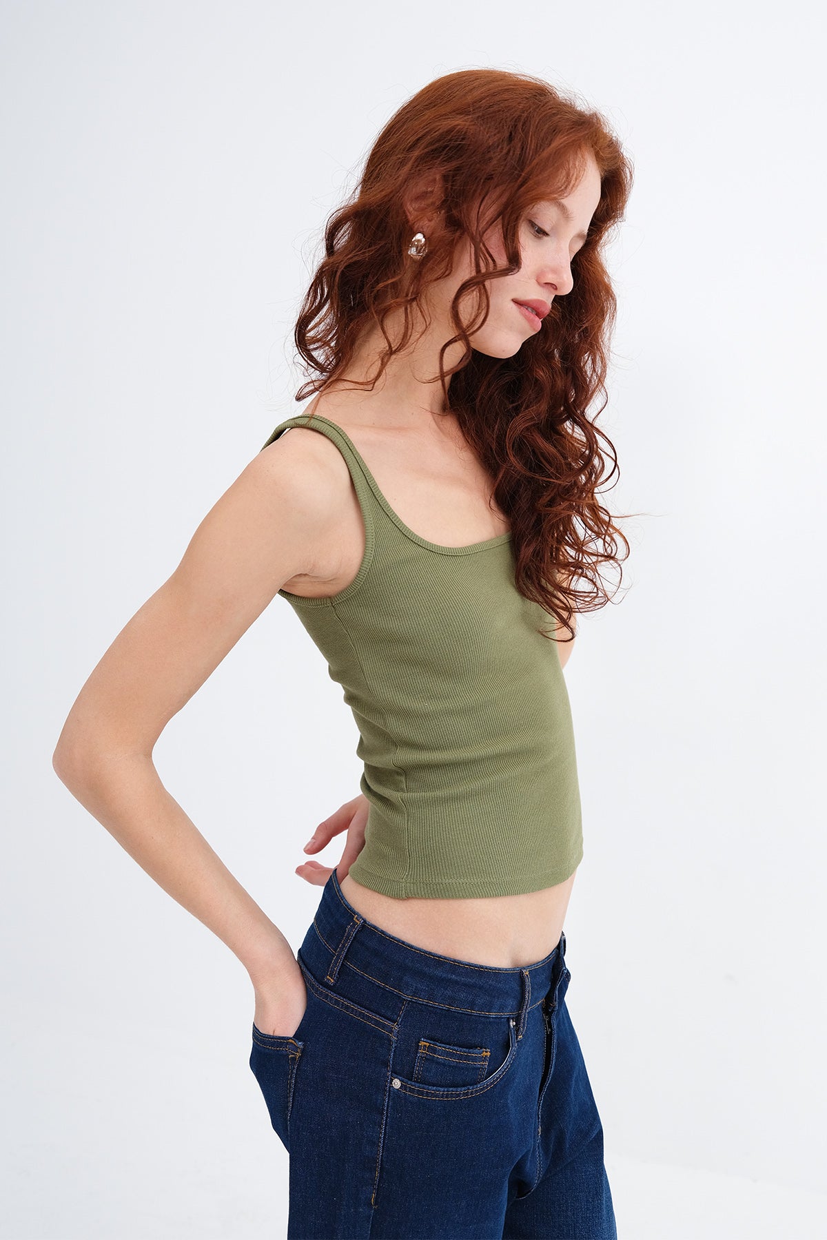 Matcha_U-Neck-Basic-Top-addax