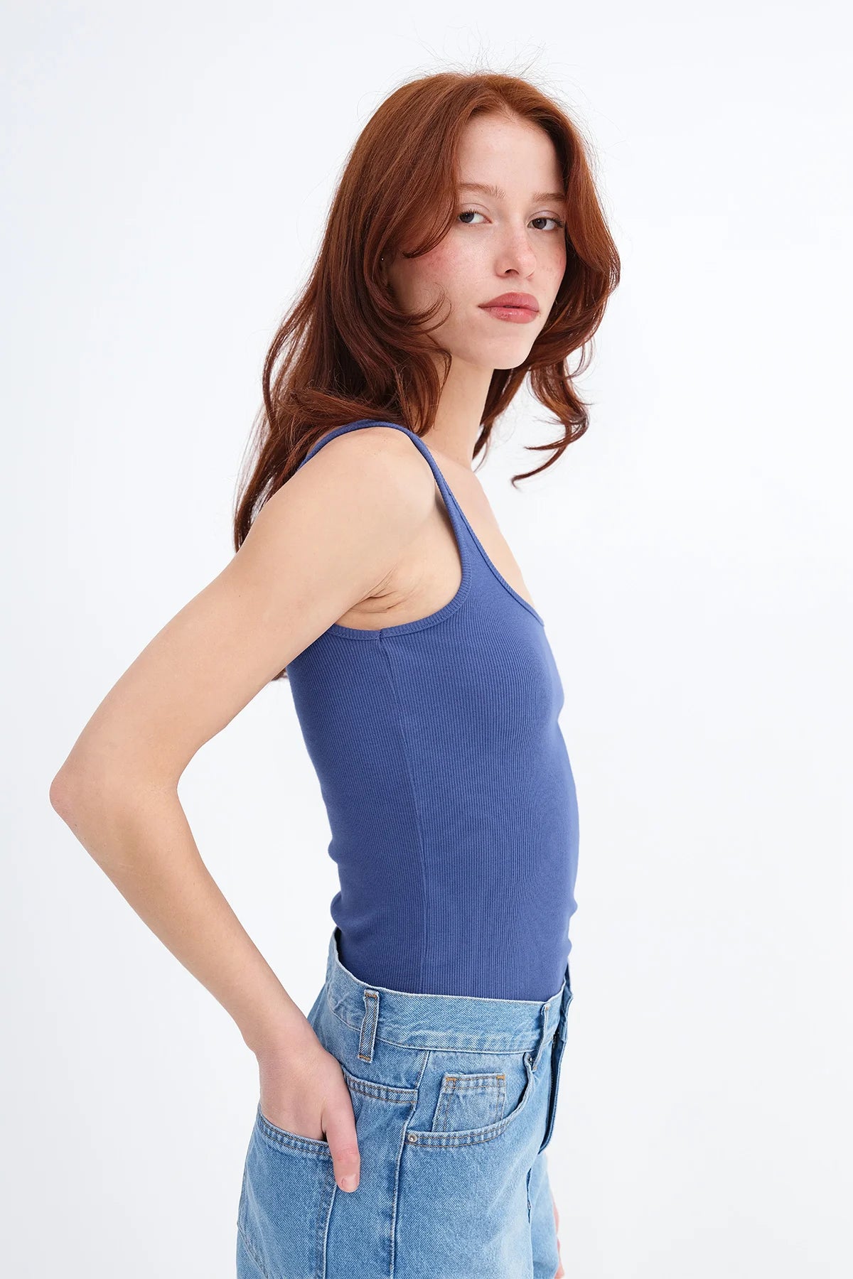 Marlin_U-Neck-Basic-Top-addax