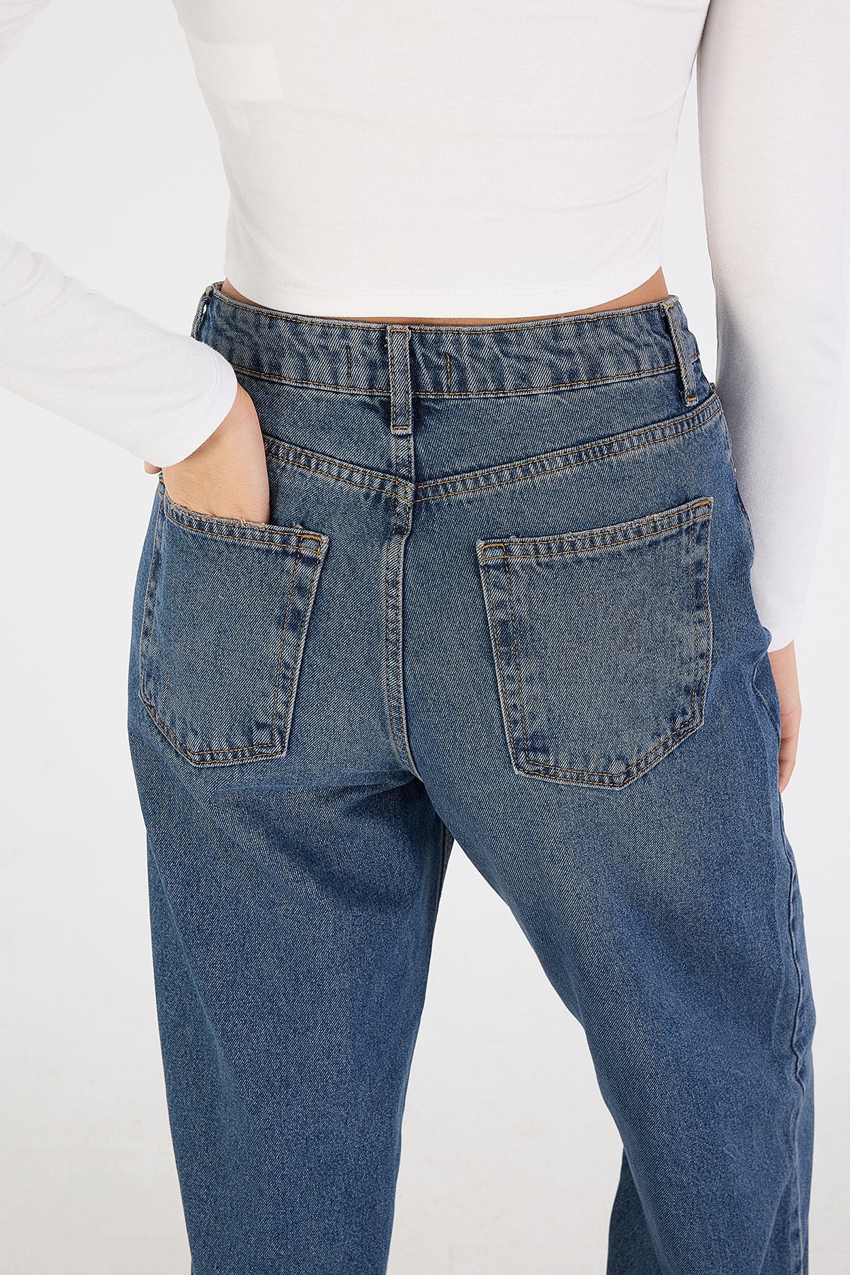 Dark-Blue_High-Waist-Wide-Leg-Jeans-addax