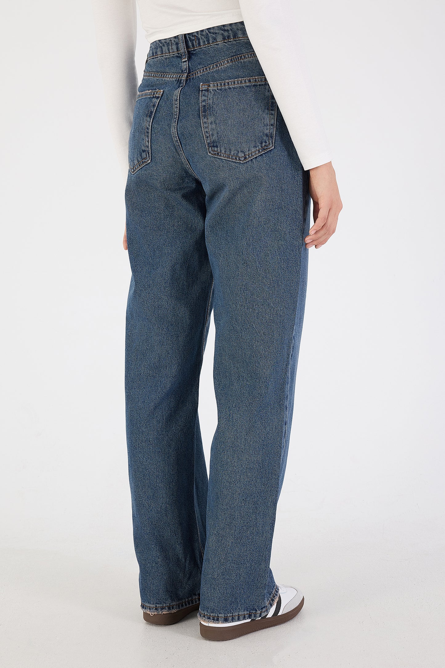 Dark-Blue_High-Waist-Wide-Leg-Jeans-addax