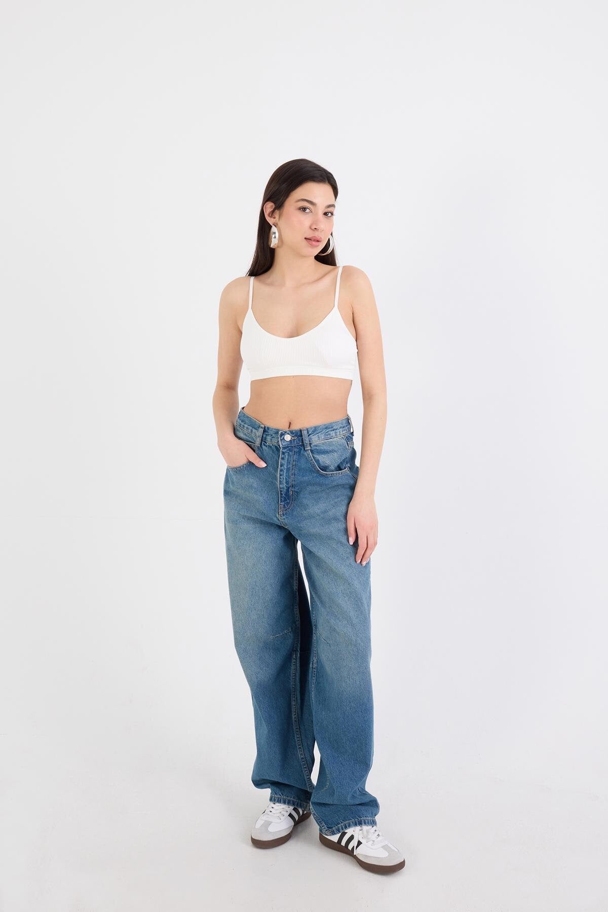 Tint_Wide-Leg-Jeans-with-Strap-Detail-addax