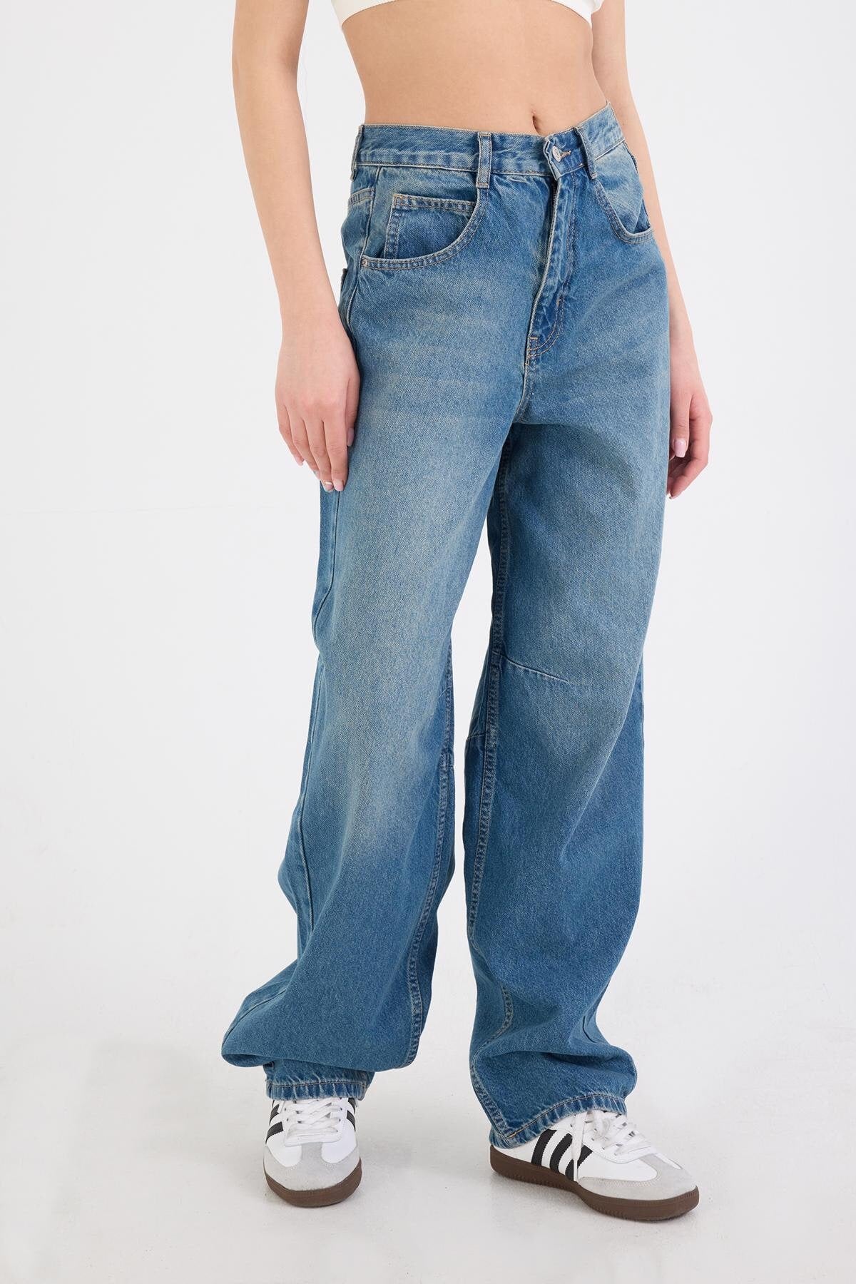 Tint_Wide-Leg-Jeans-with-Strap-Detail-addax