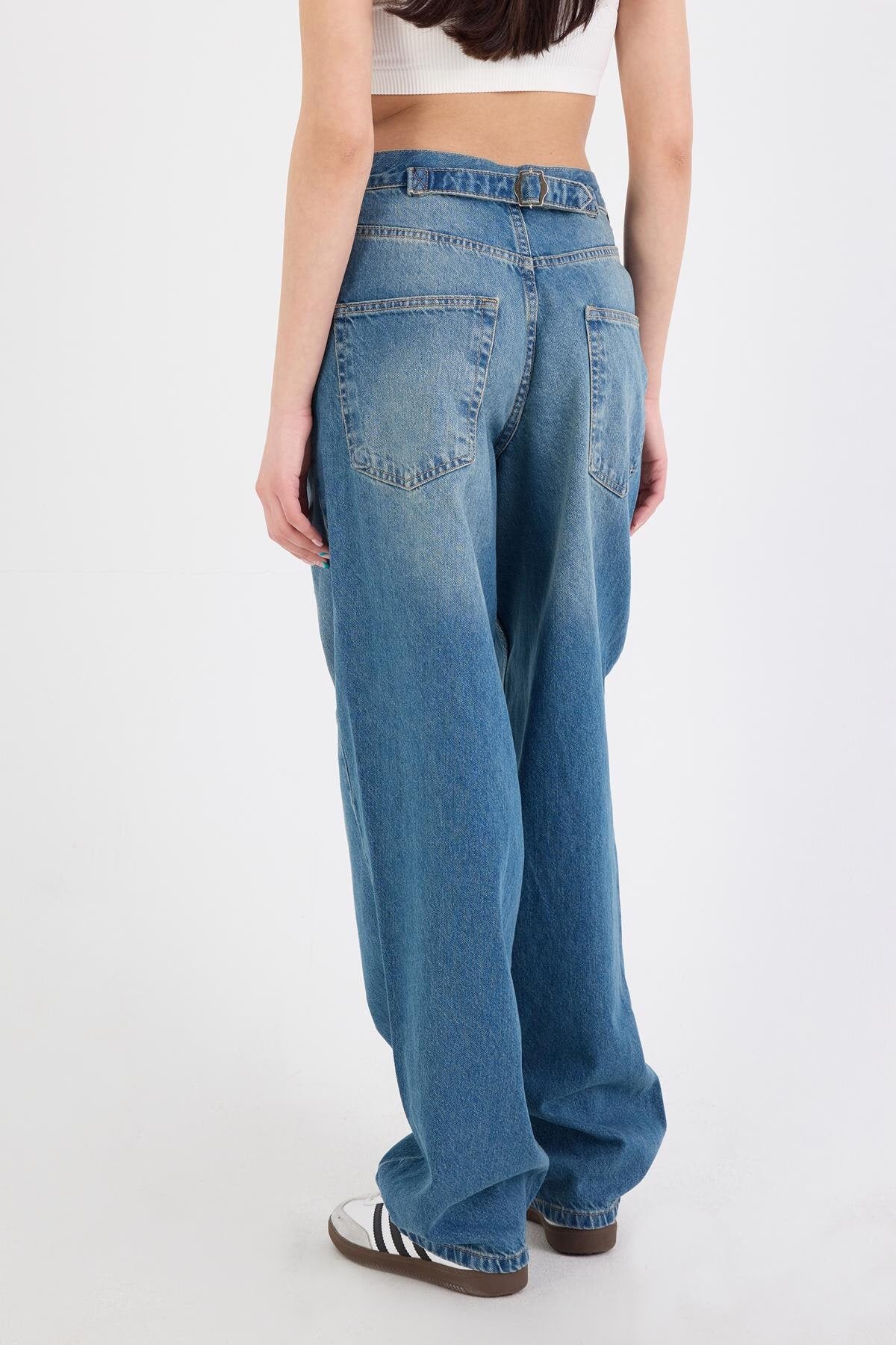 Tint_Wide-Leg-Jeans-with-Strap-Detail-addax