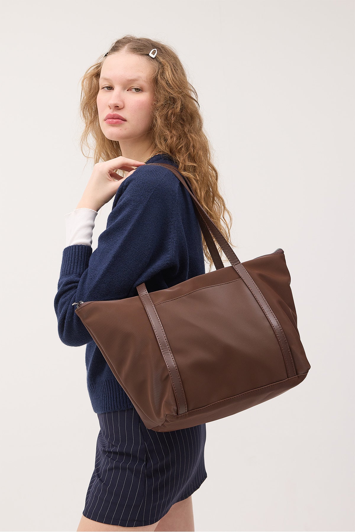 Brown_Shoulder-Bag-with-Strap-addax