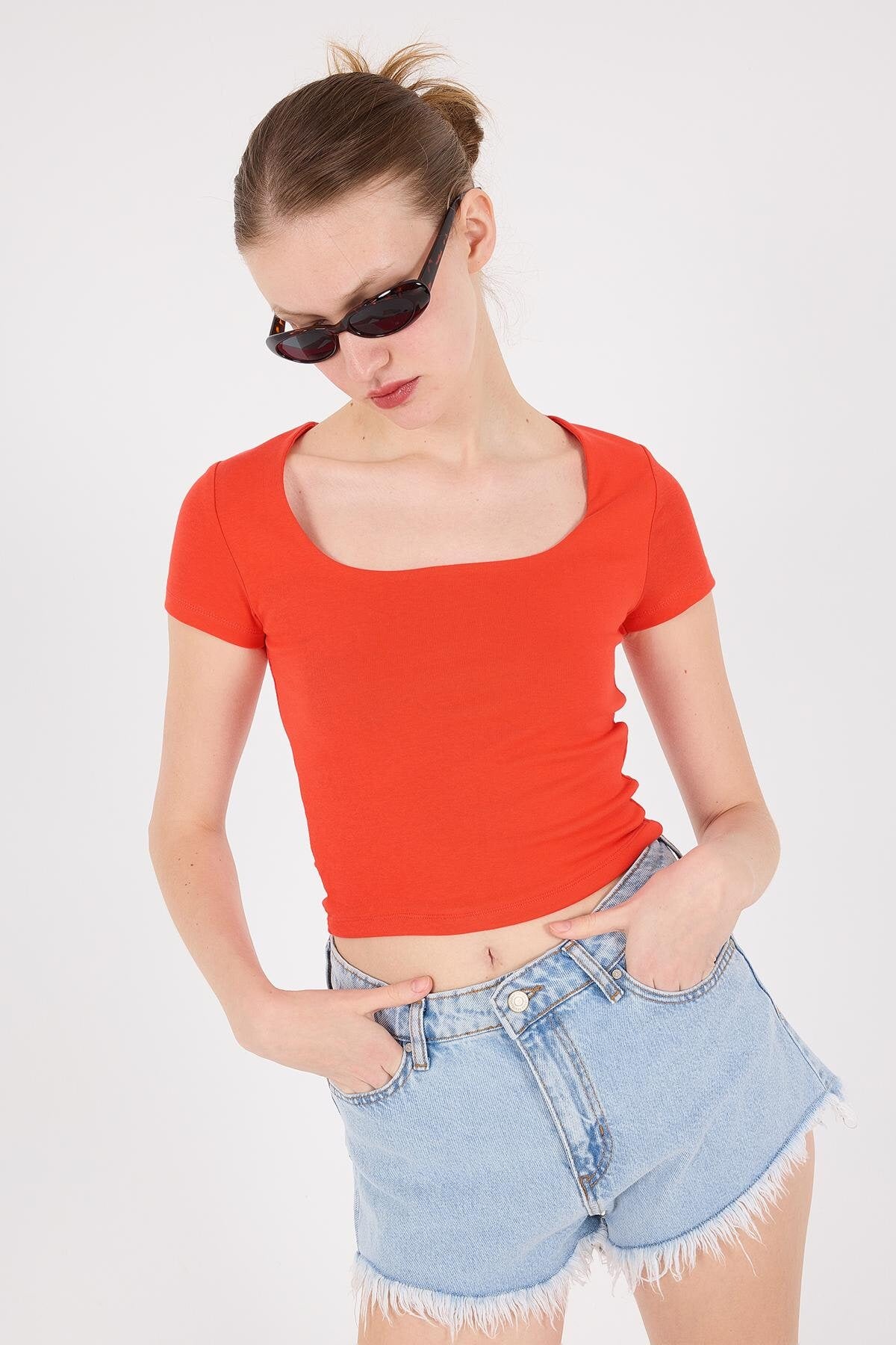 Red_Square-Neck-Basic-Blouse-With-Short-Sleeve-addax