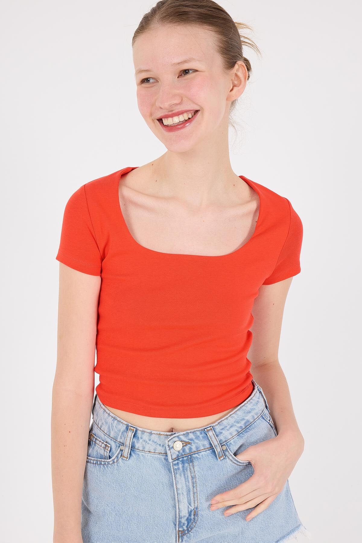 Red_Square-Neck-Basic-Blouse-With-Short-Sleeve-addax