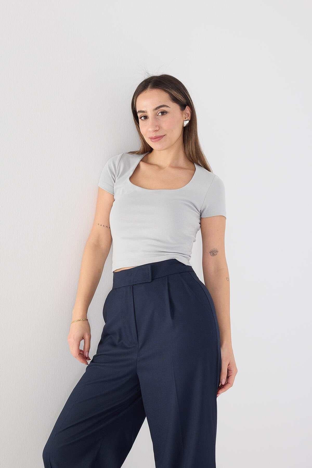 New-Grey_Square-Neck-Basic-Blouse-With-Short-Sleeve-addax
