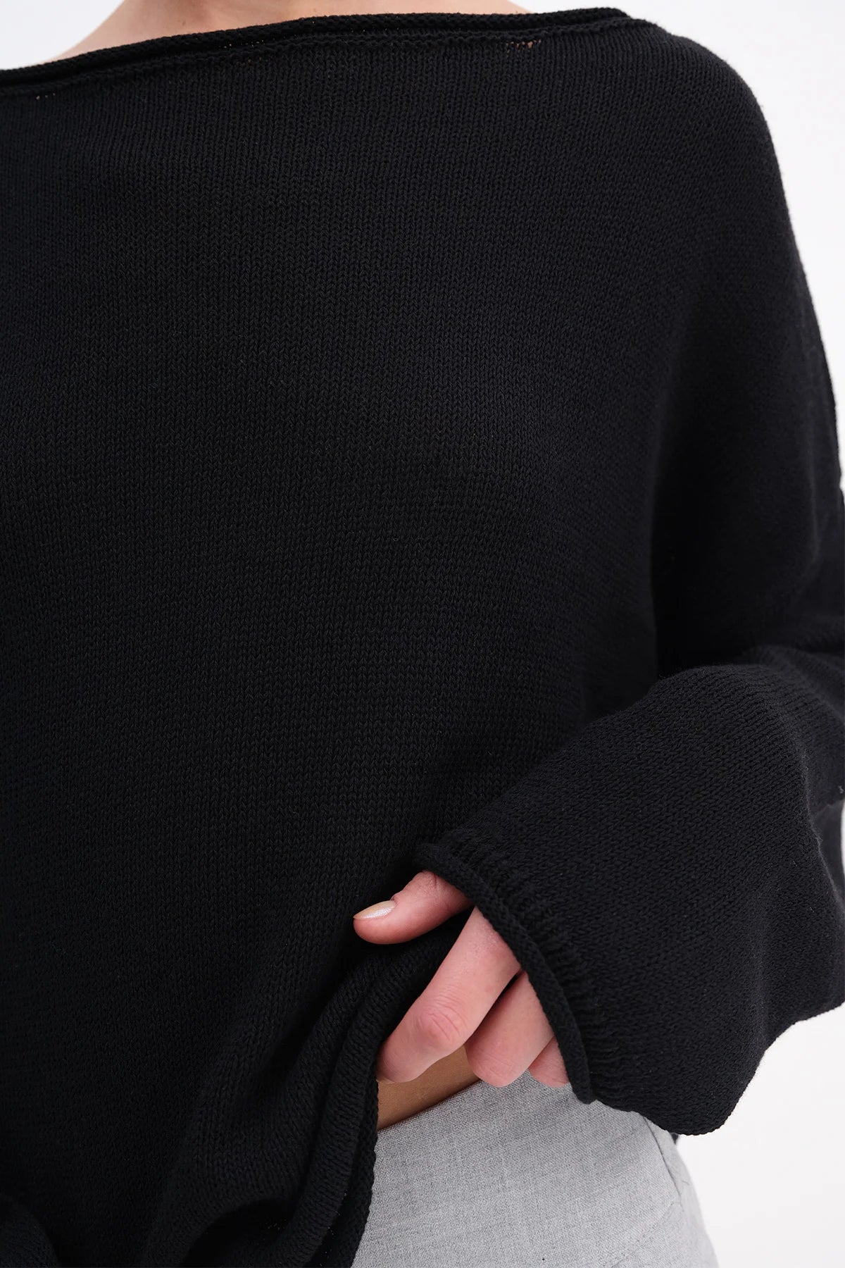 Black_Boat-Neck-Knitwear-Sweater-addax