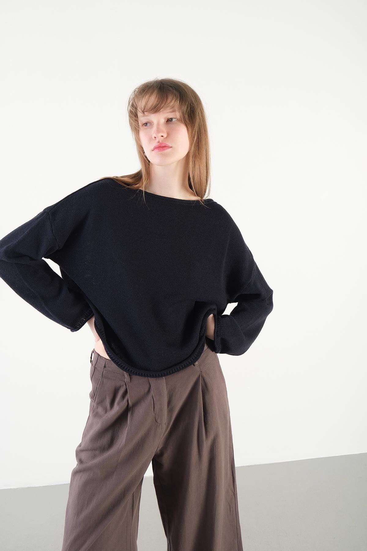 Night-Blue_Boat-Neck-Knitwear-Sweater-addax