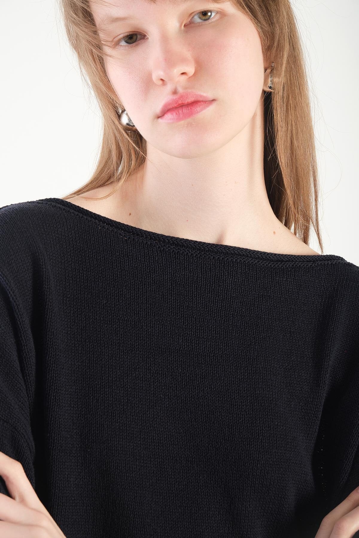 Night-Blue_Boat-Neck-Knitwear-Sweater-addax