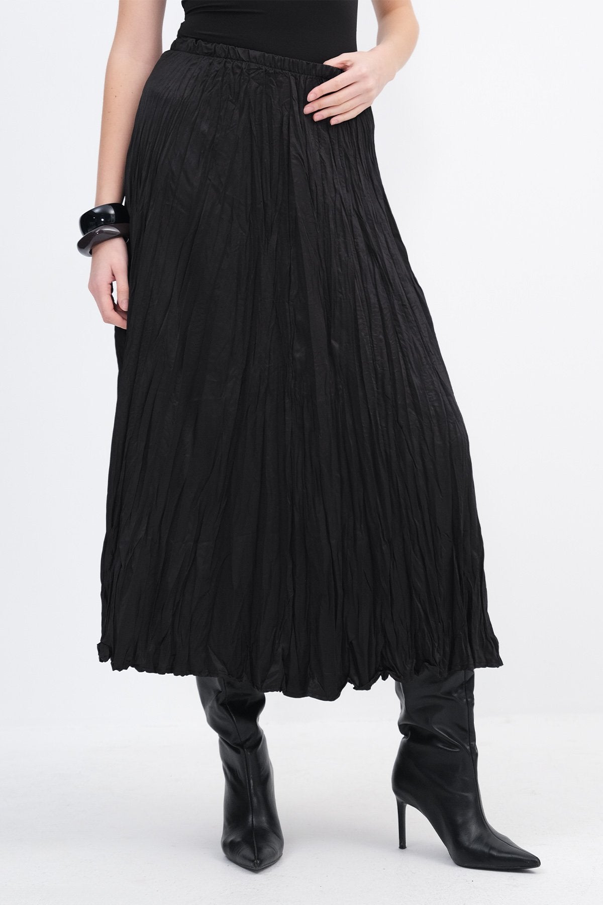 Black_Long-Skirt-With-Elastic-Waist-addax