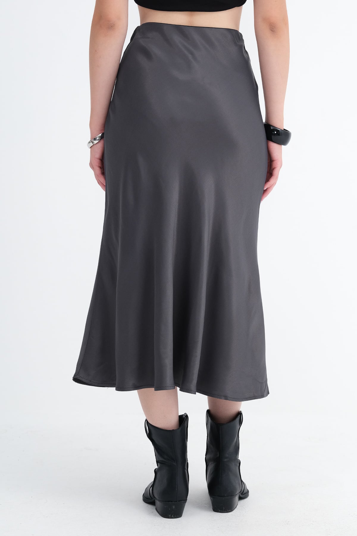 L.Charcoal_Satin-Midi-Skirt-addax